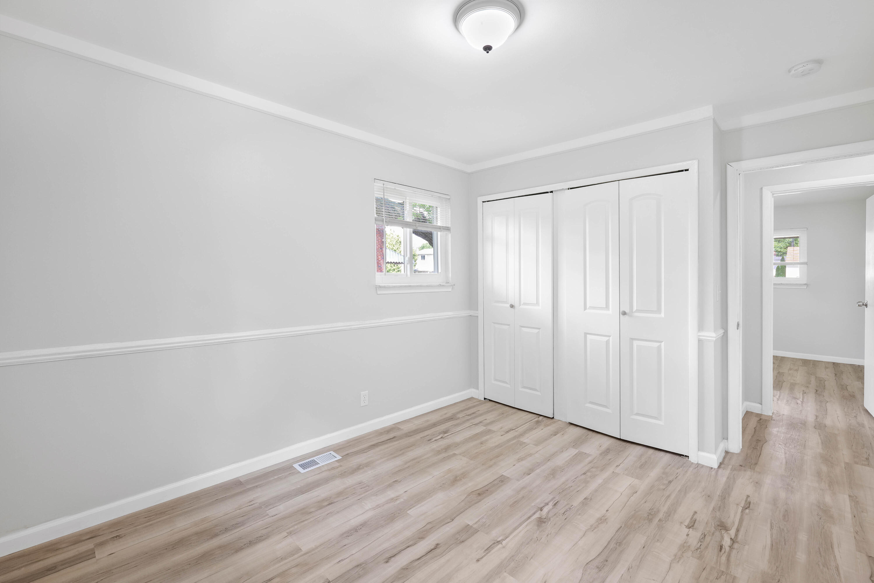 21135 La Salle Boulevard Property Photo 9