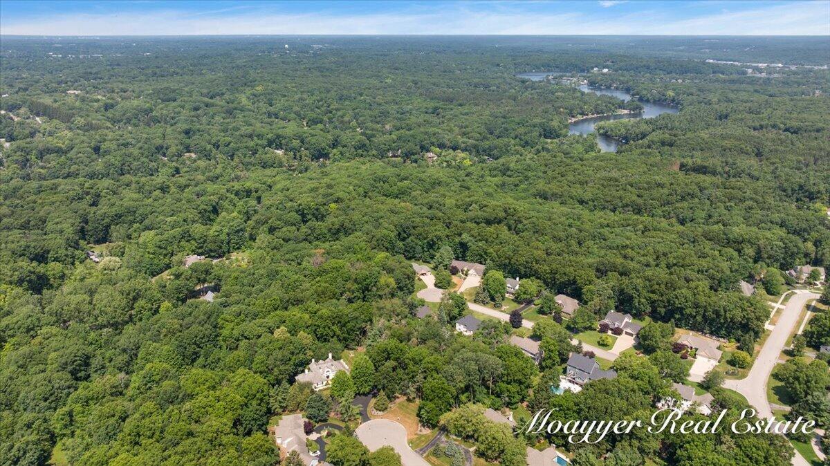 2549 Ashwood Court Se Property Photo 10