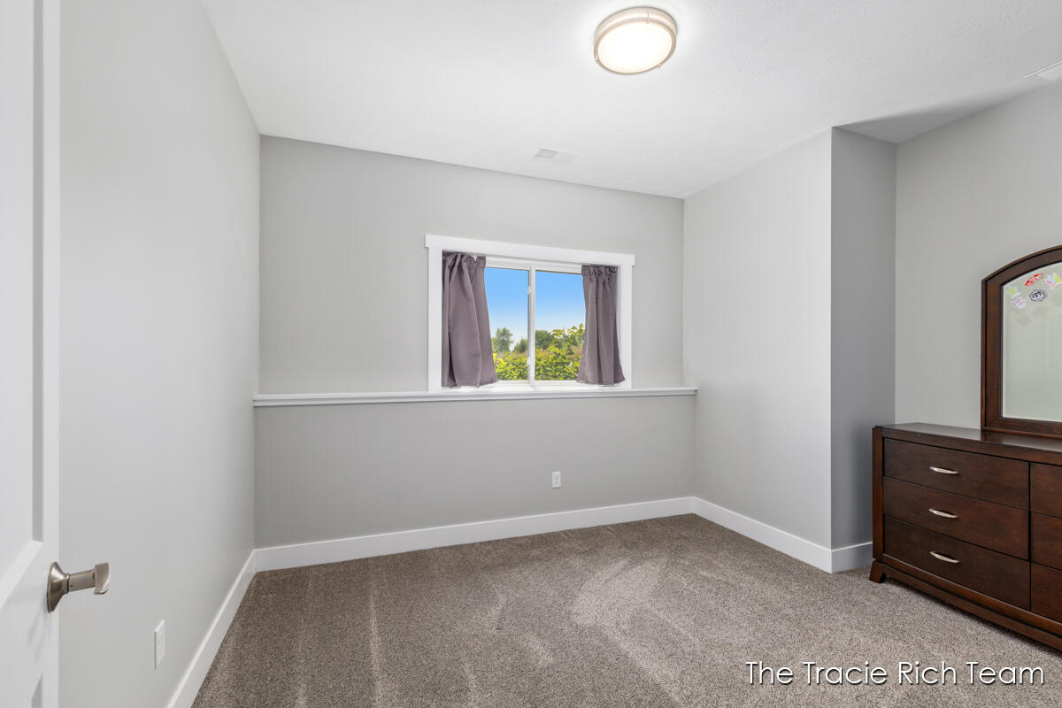 5930 12 Mile Road Ne Property Photo 51