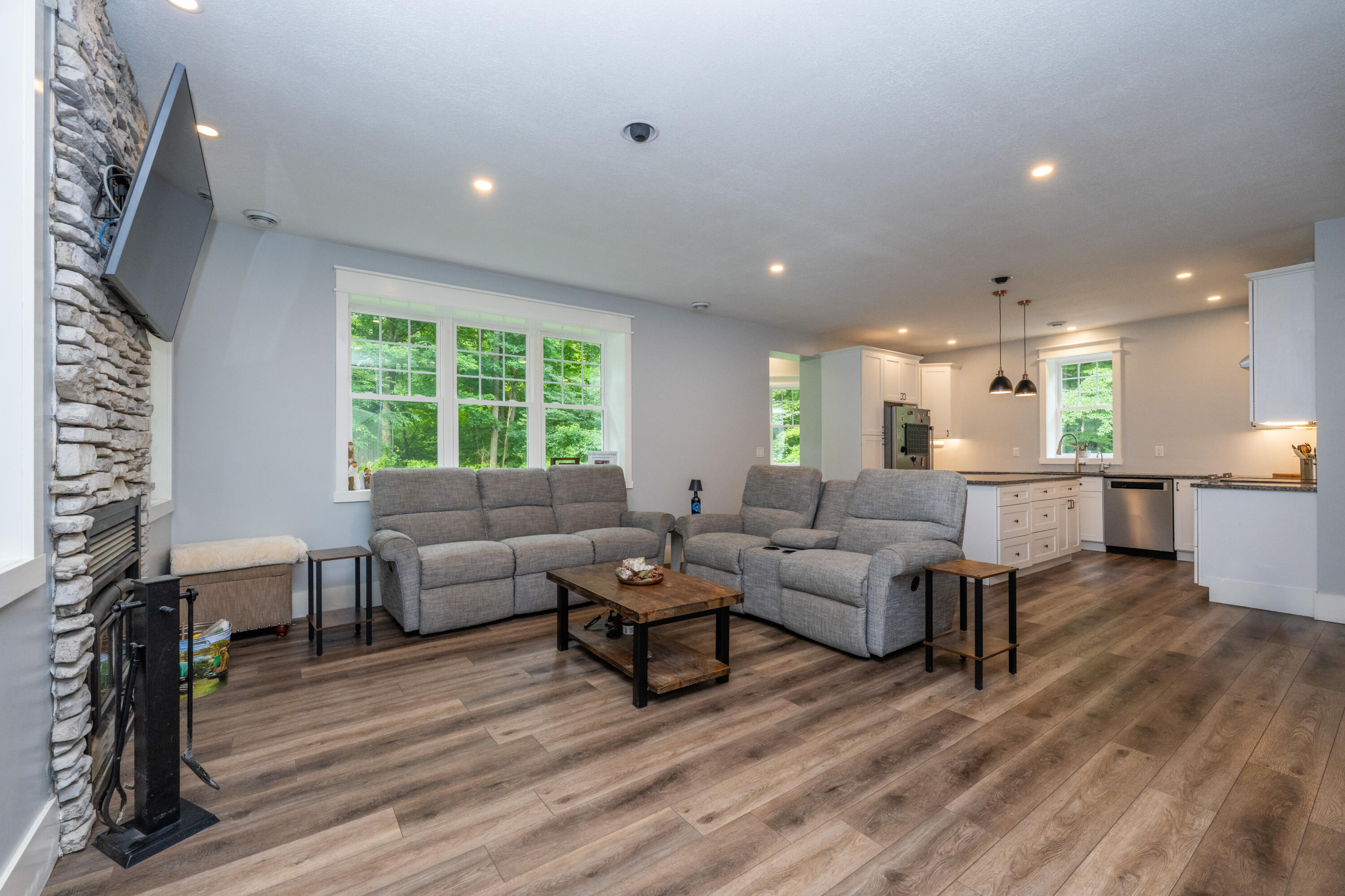 412 63rd Street Property Photo 18
