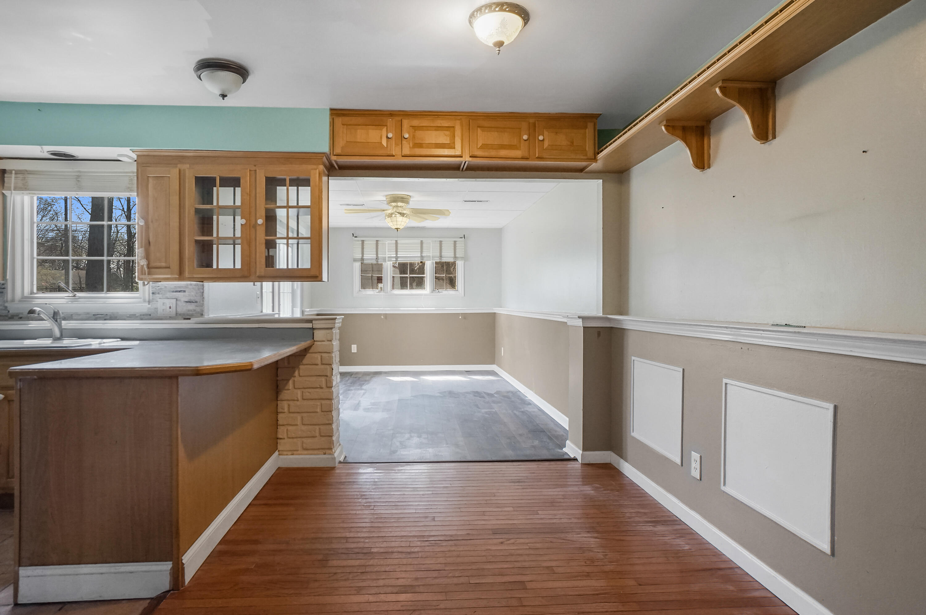 429 Royal Avenue Property Photo 10