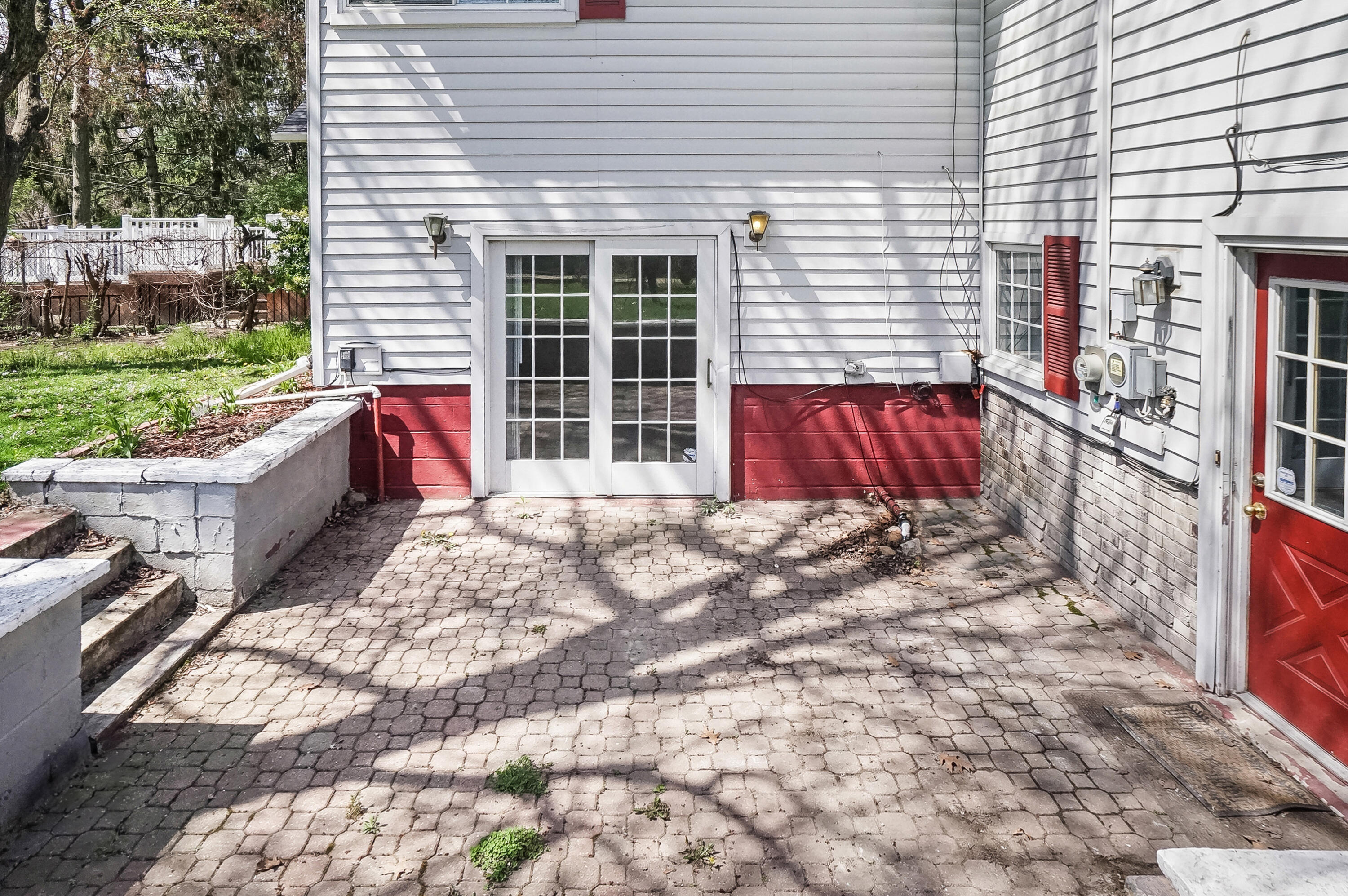 429 Royal Avenue Property Photo 15