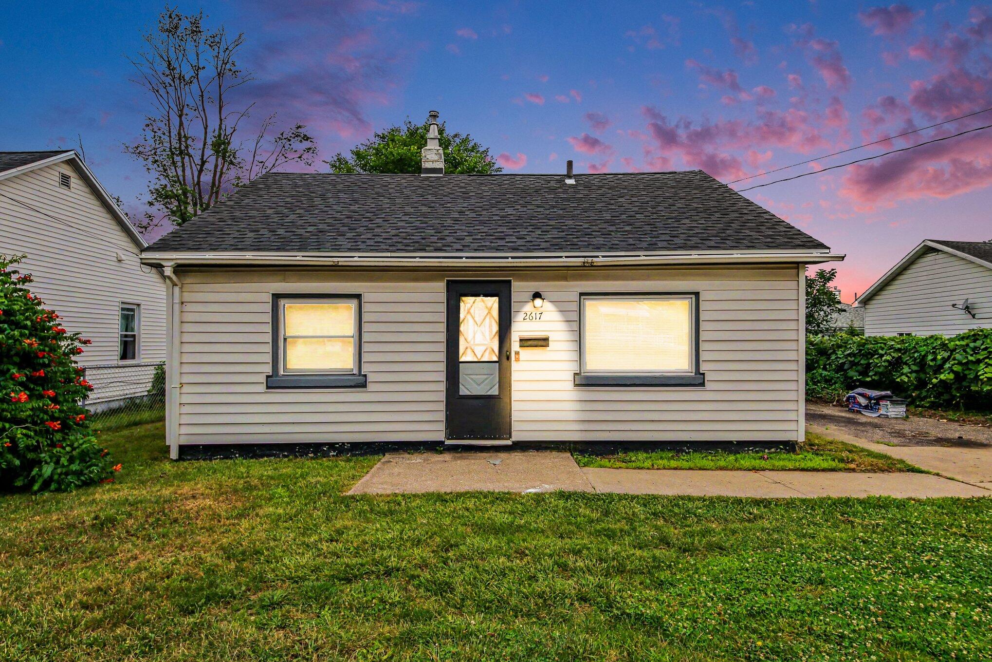 2617 Clyde Park Avenue Sw Property Photo 1