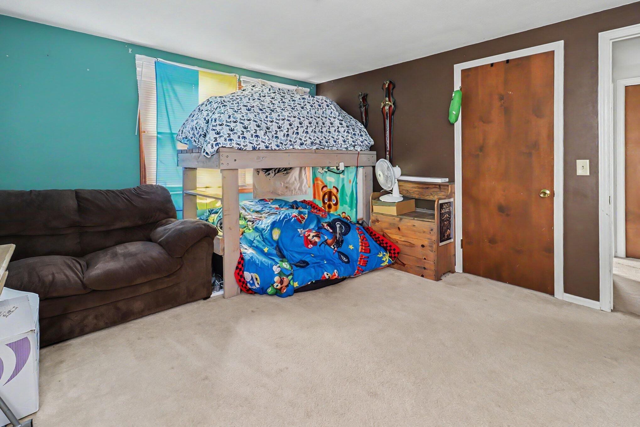 515 E Pine Street Property Photo 27