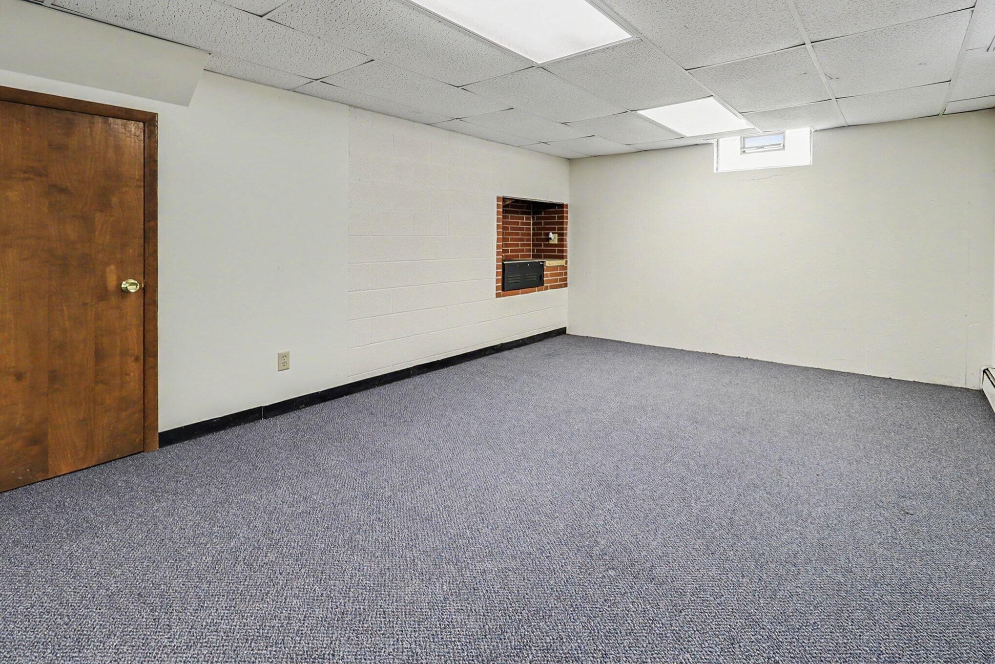 515 E Pine Street Property Photo 29