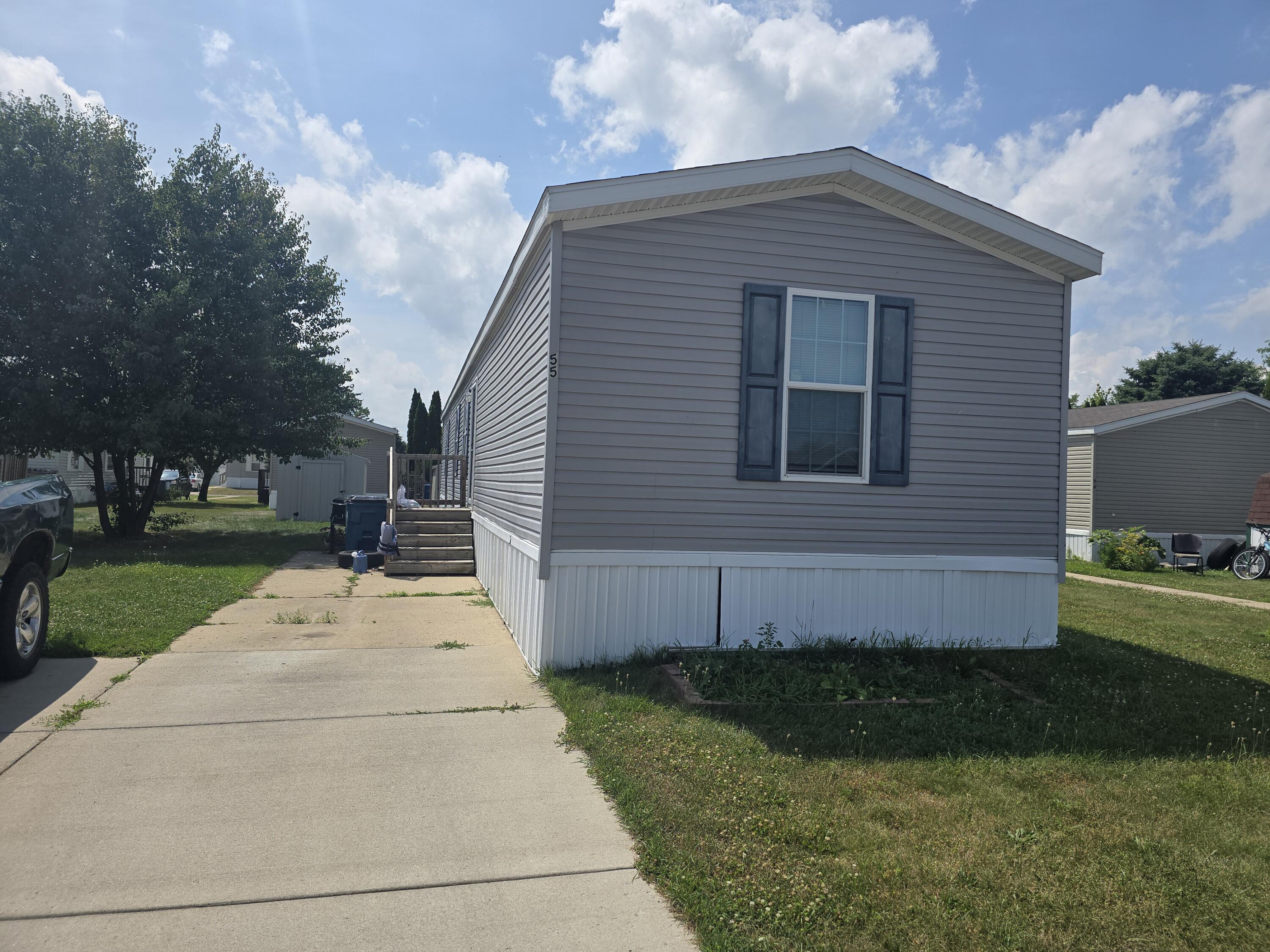 360 E Tuttle Road 55