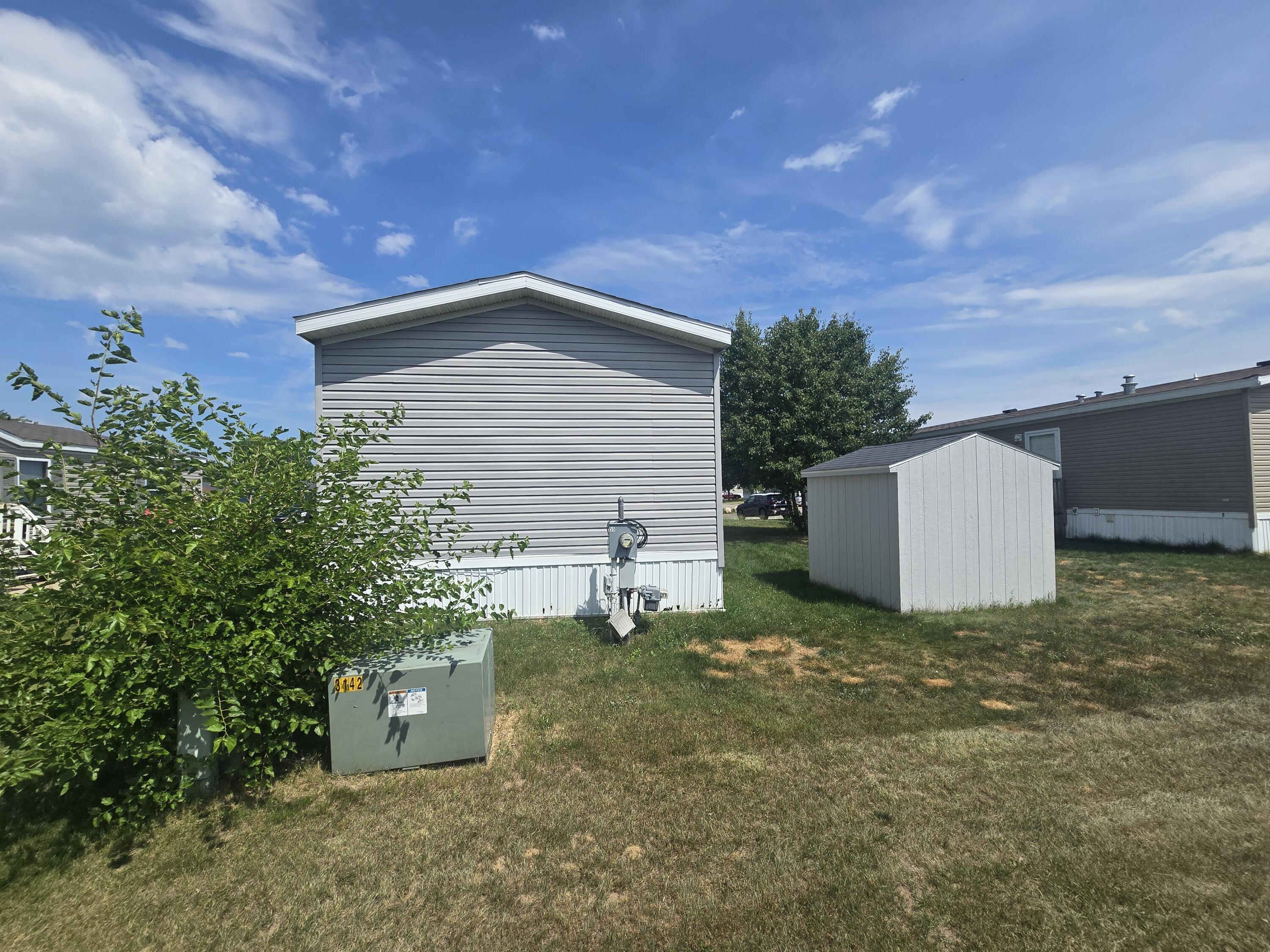 360 E Tuttle Road 55 Property Photo 5