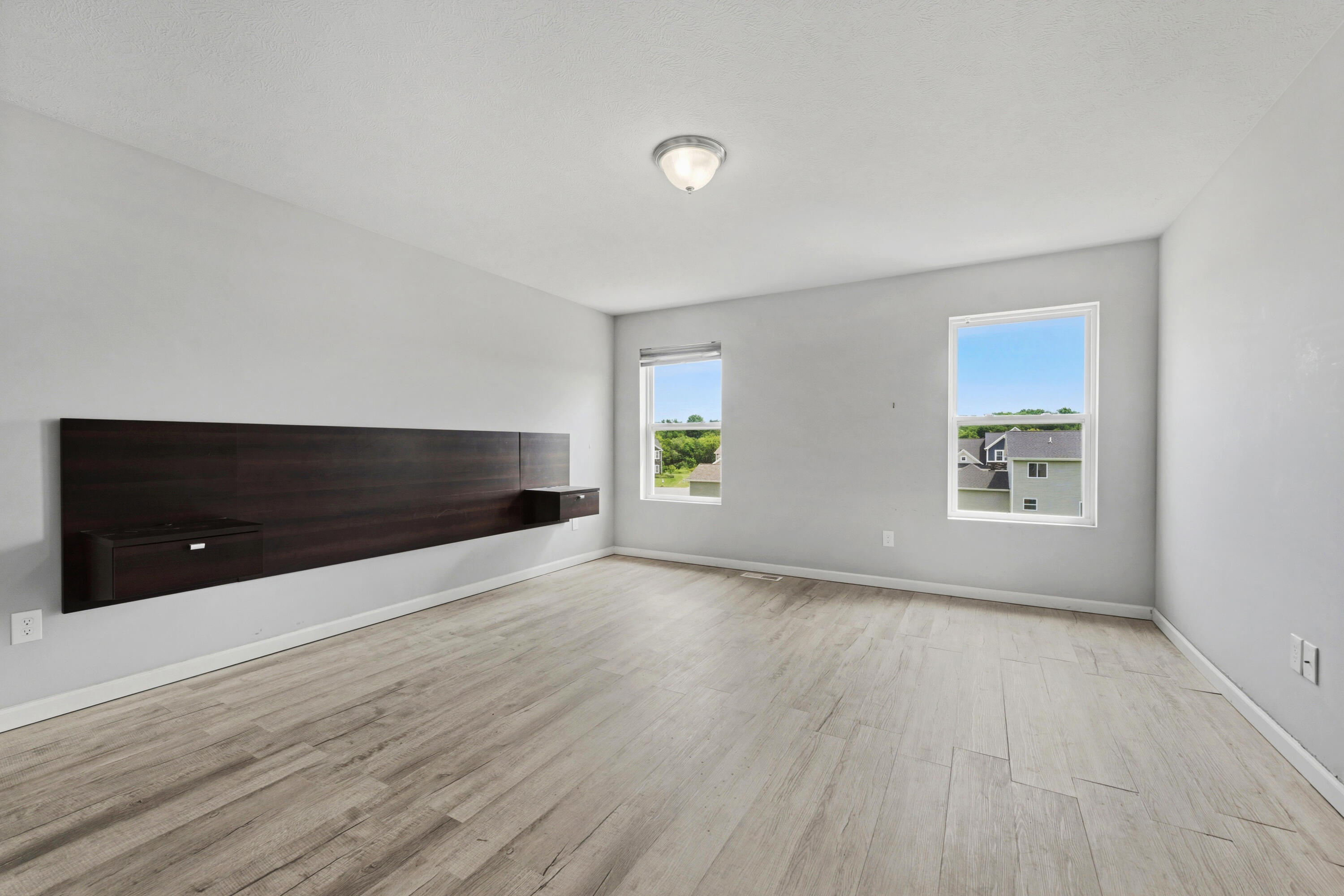133 Turfway Park Property Photo 12