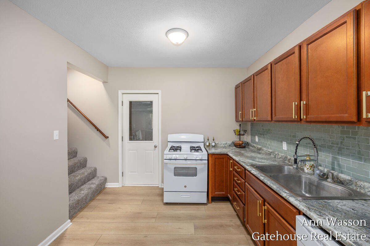 2737 Dane Street Property Photo 7