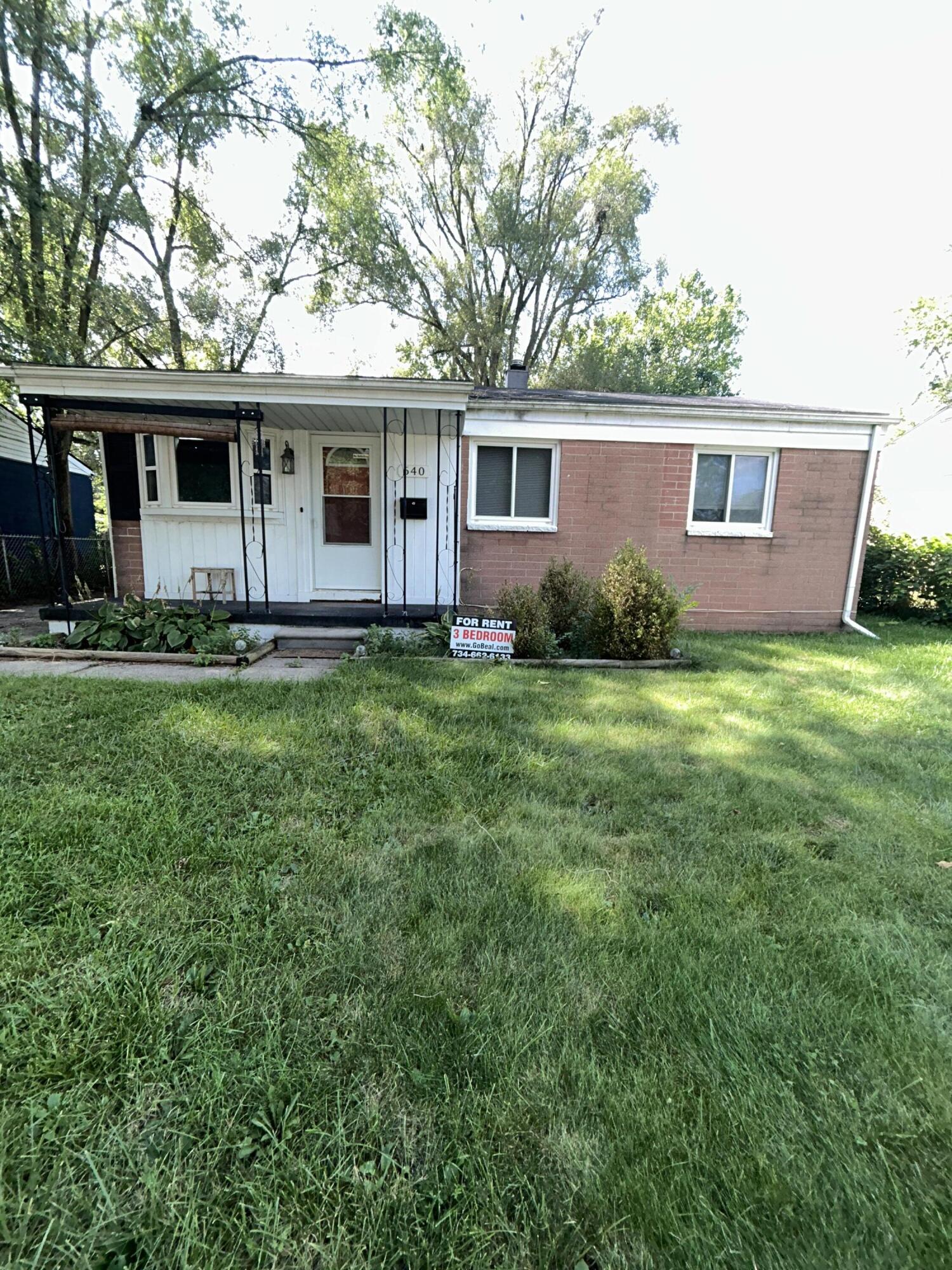640 Calder Street Property Photo 1