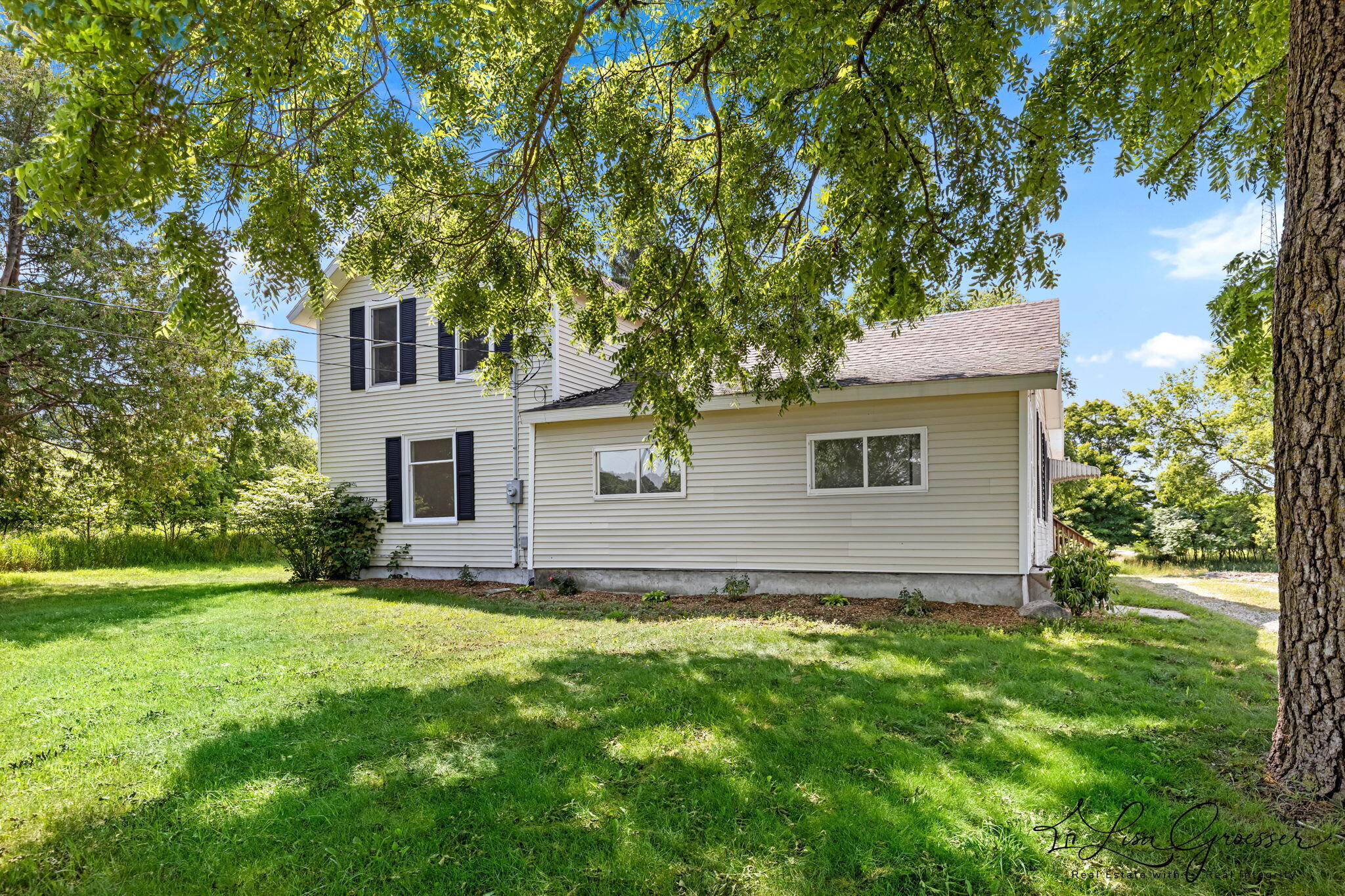6621 Tamarack Road Property Photo 3