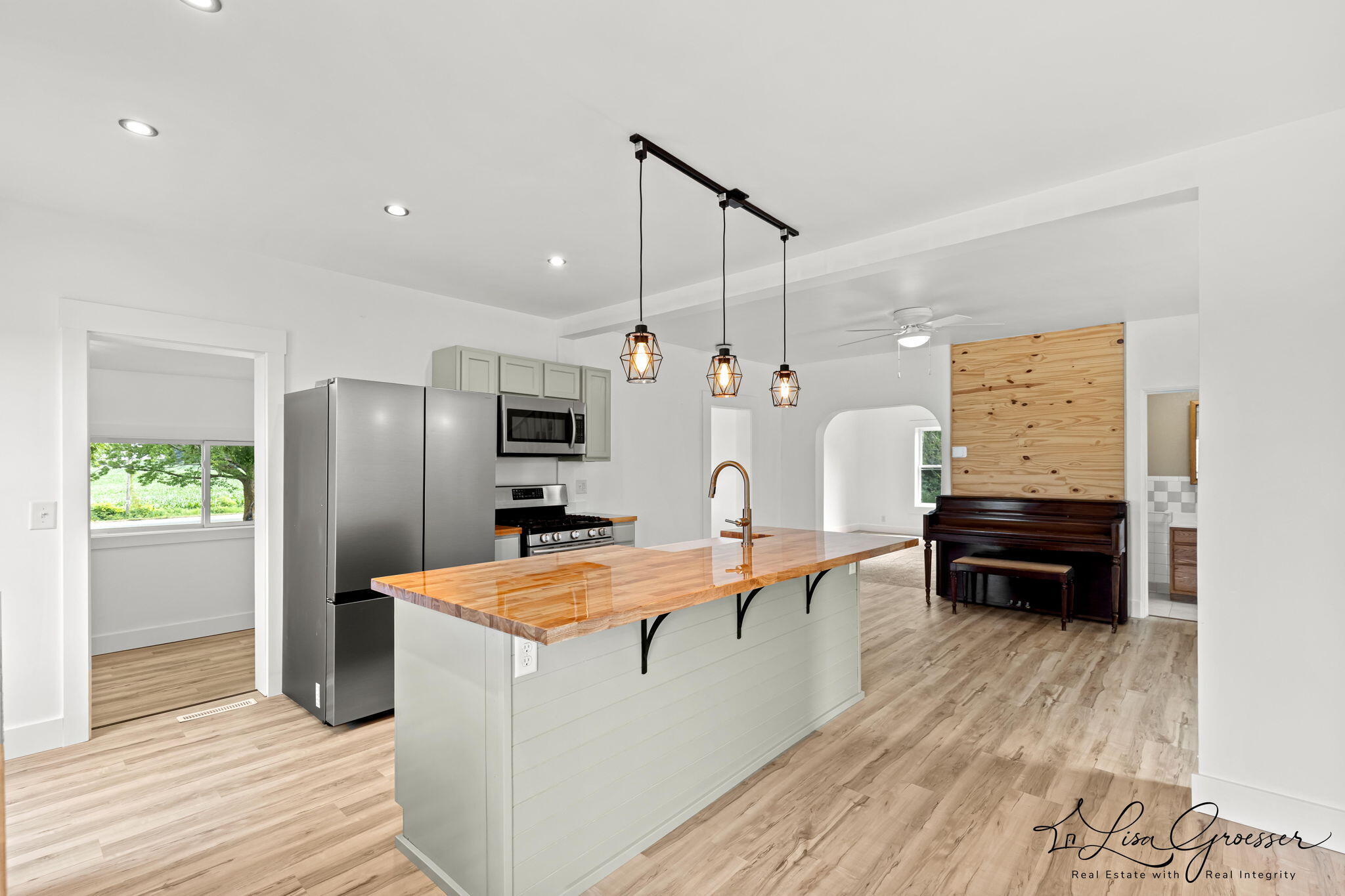 6621 Tamarack Road Property Photo 8