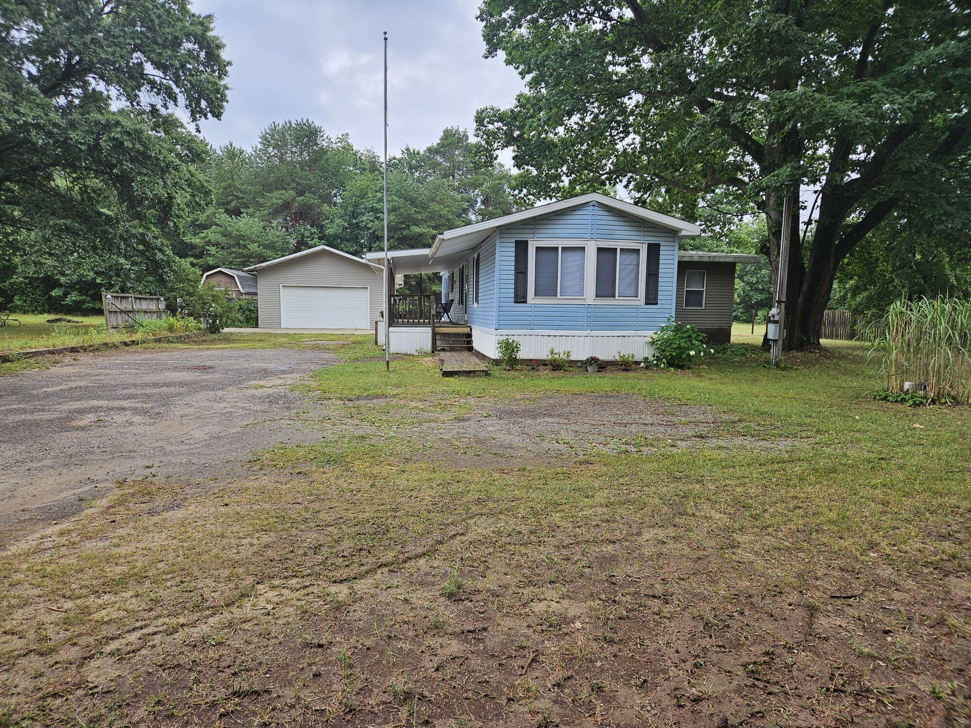 14166 Red Pine Drive Nw Property Photo 2