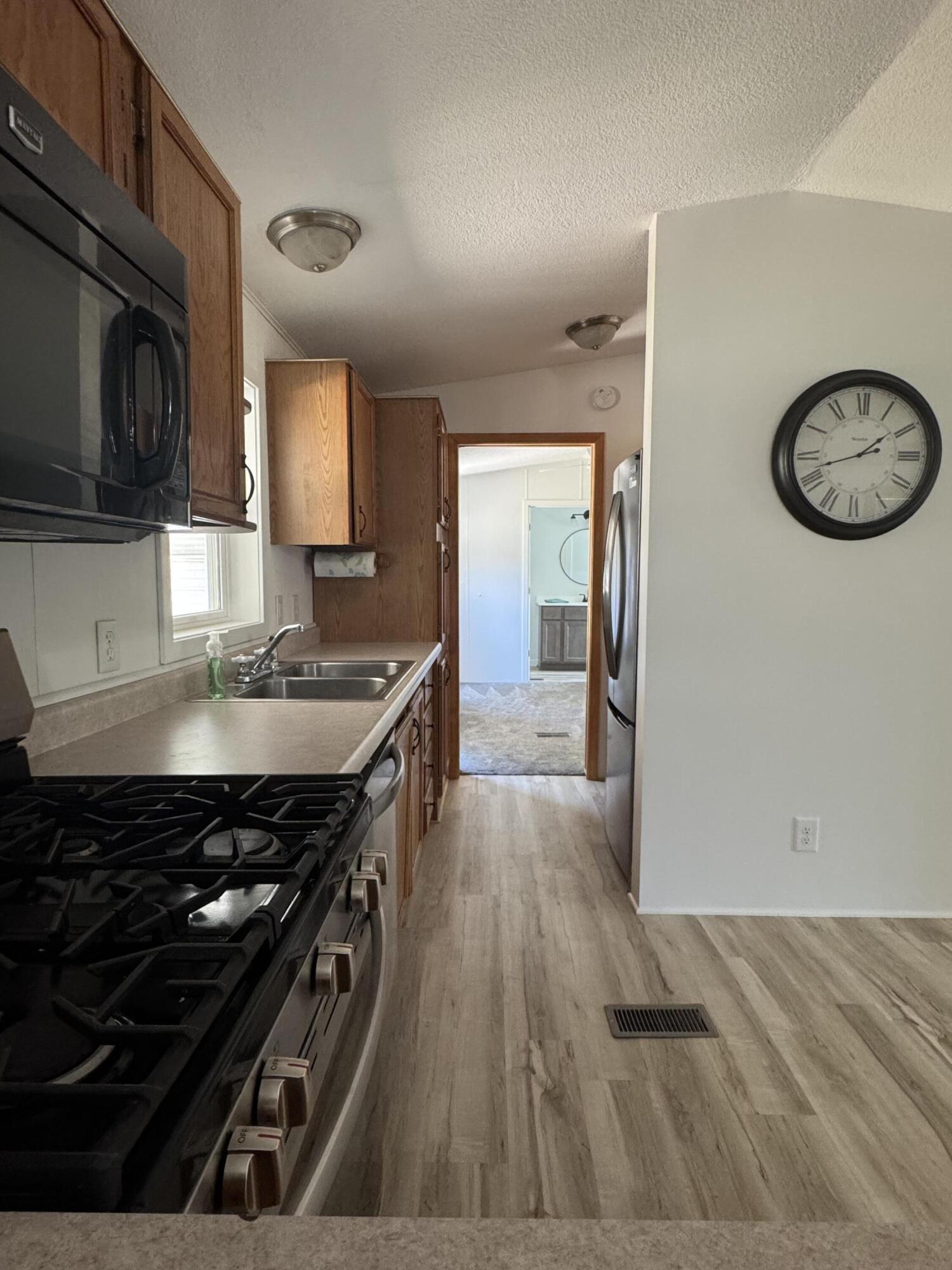 14166 Red Pine Drive Nw Property Photo 13