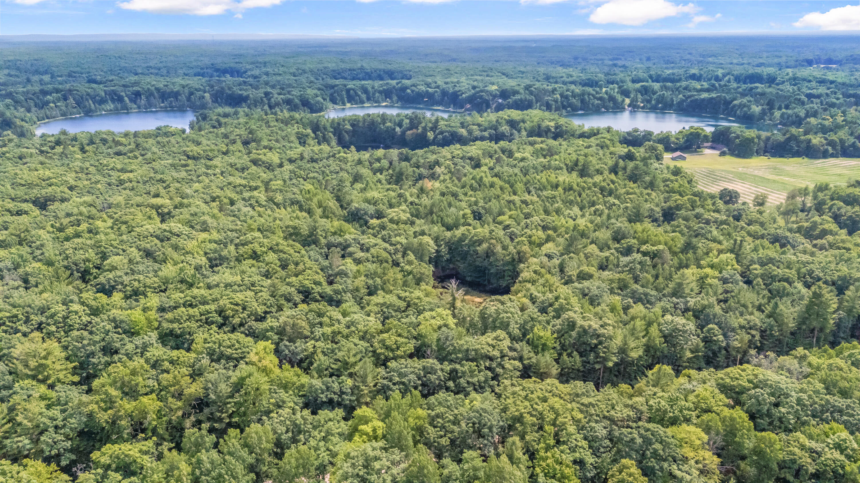Par 15 W 12 Mile Road Property Photo 31