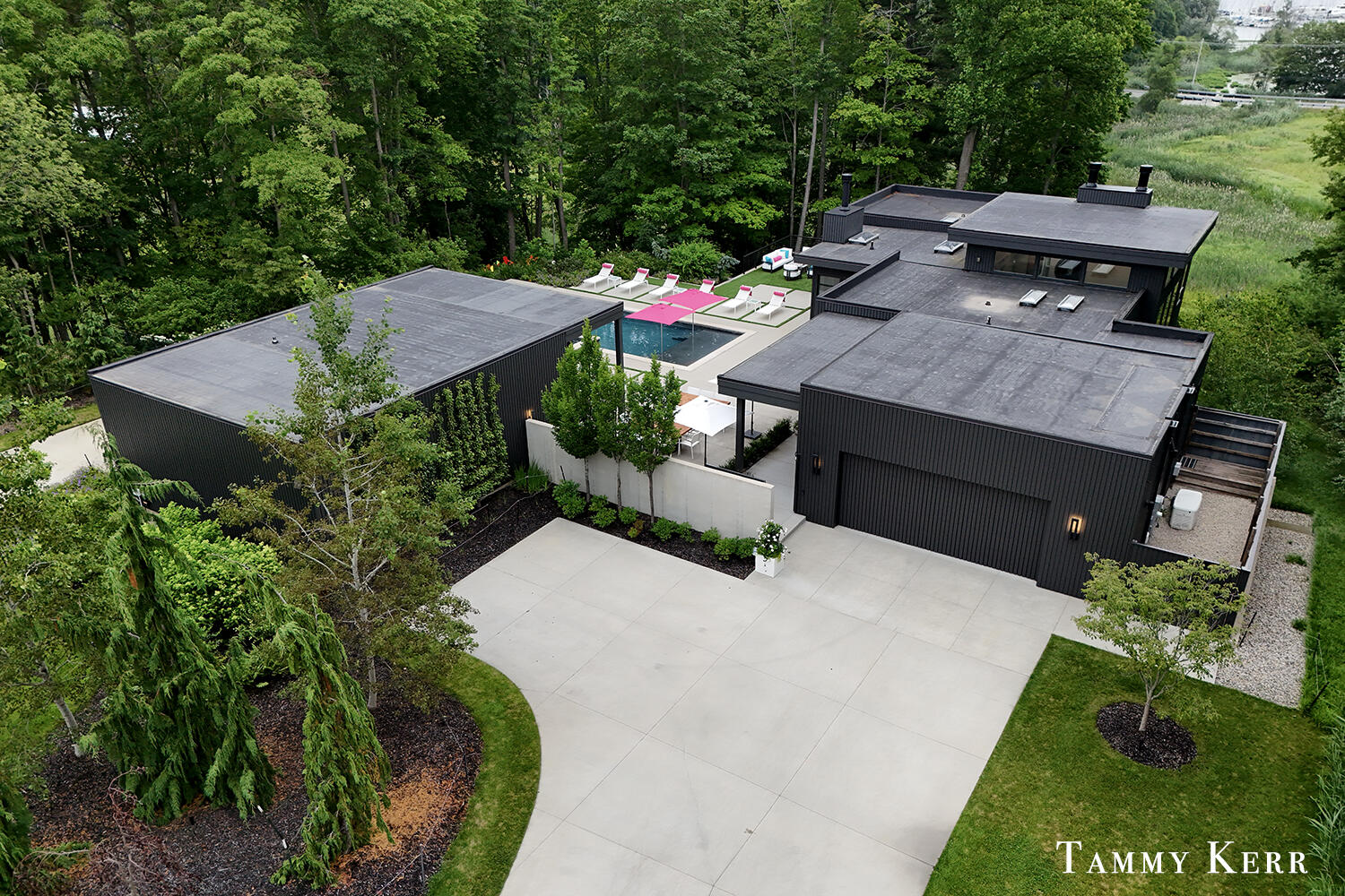 702 Golfview Drive 13 Property Photo 2