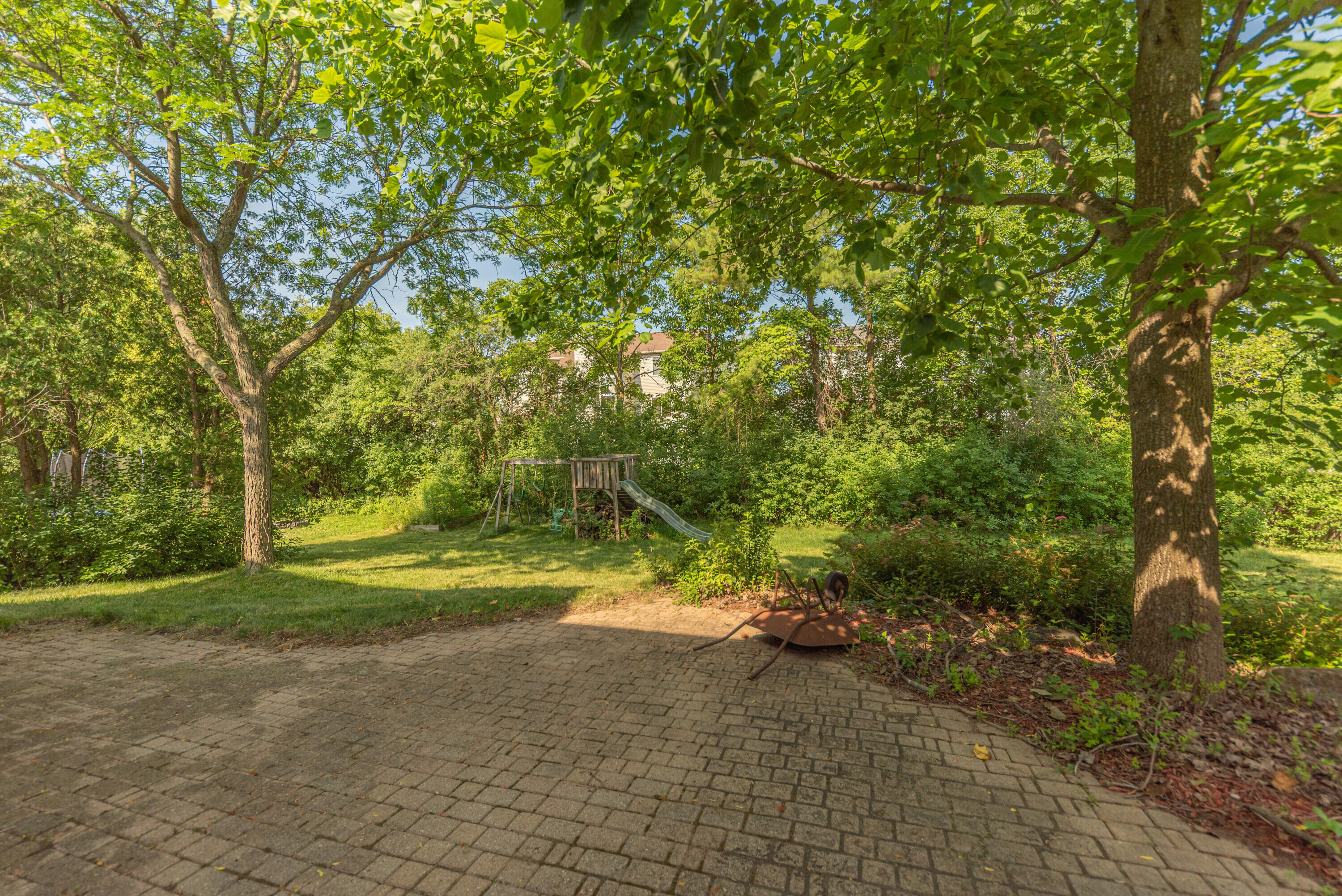 2812 Aspen Ridge Drive Property Photo 3