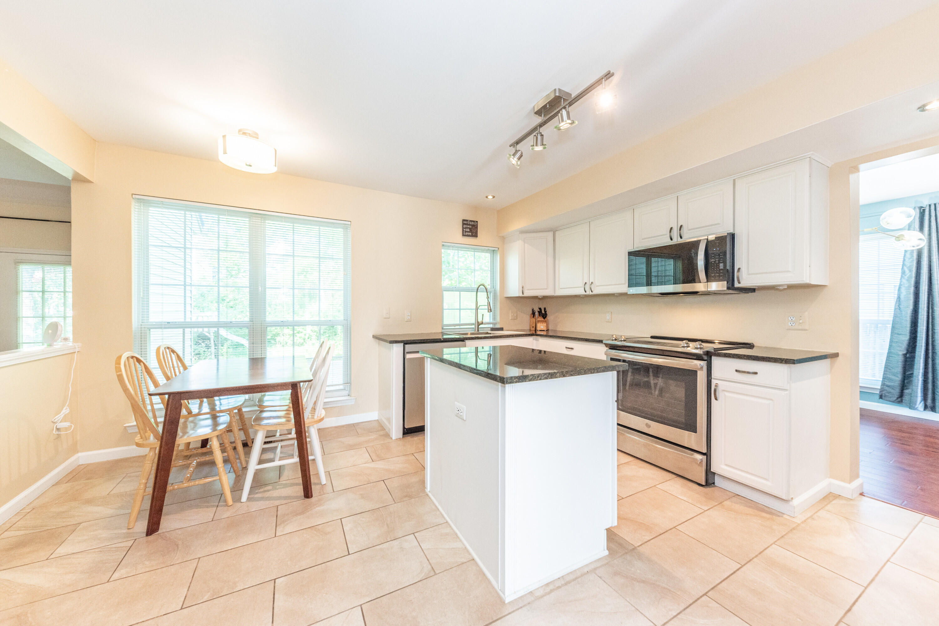 2812 Aspen Ridge Drive Property Photo 14