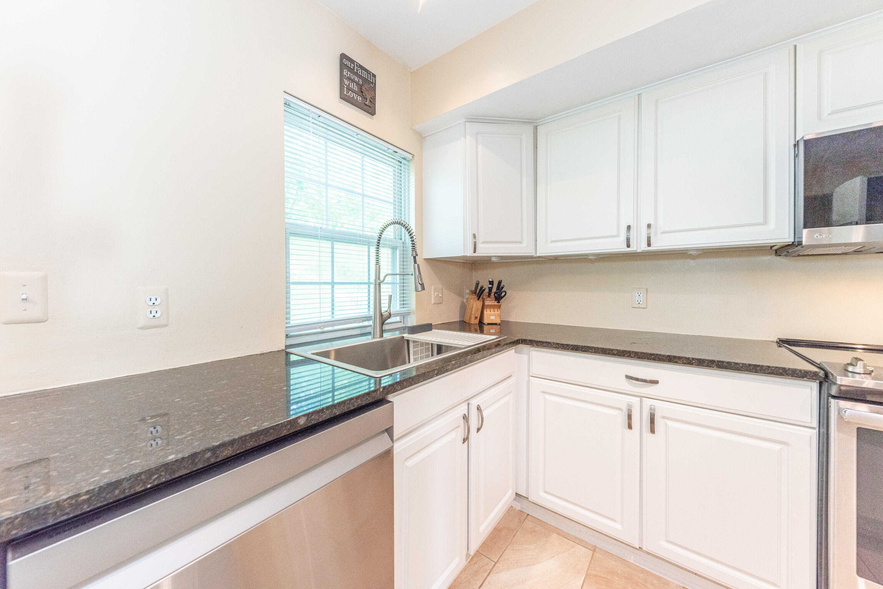 2812 Aspen Ridge Drive Property Photo 17