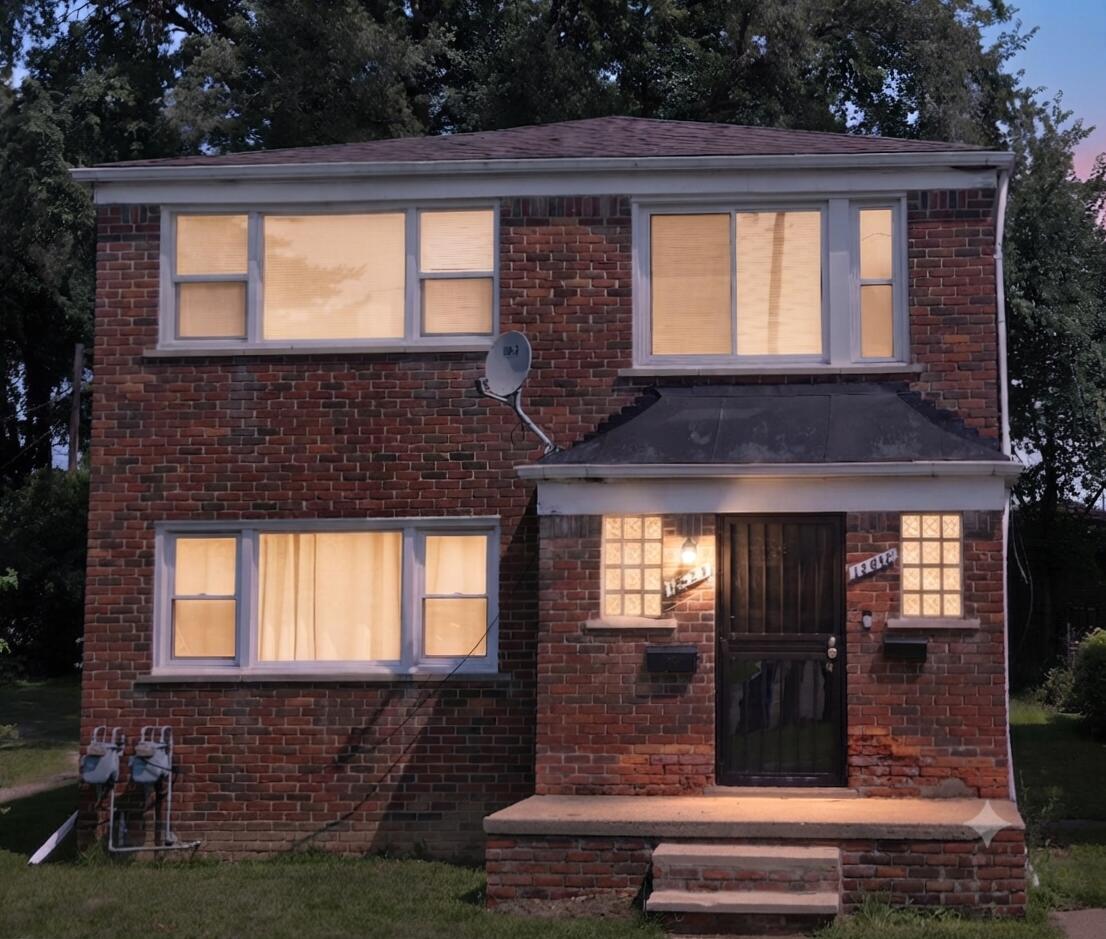 12618 W Outer Drive W Property Photo 1