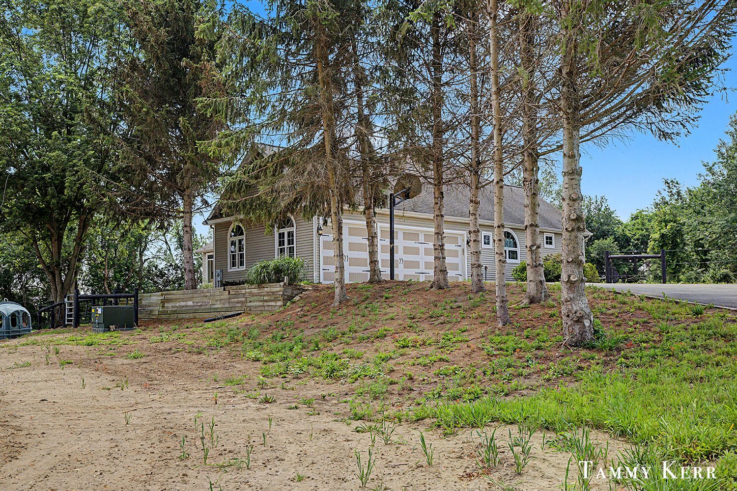 6220 146th Avenue Property Photo 4