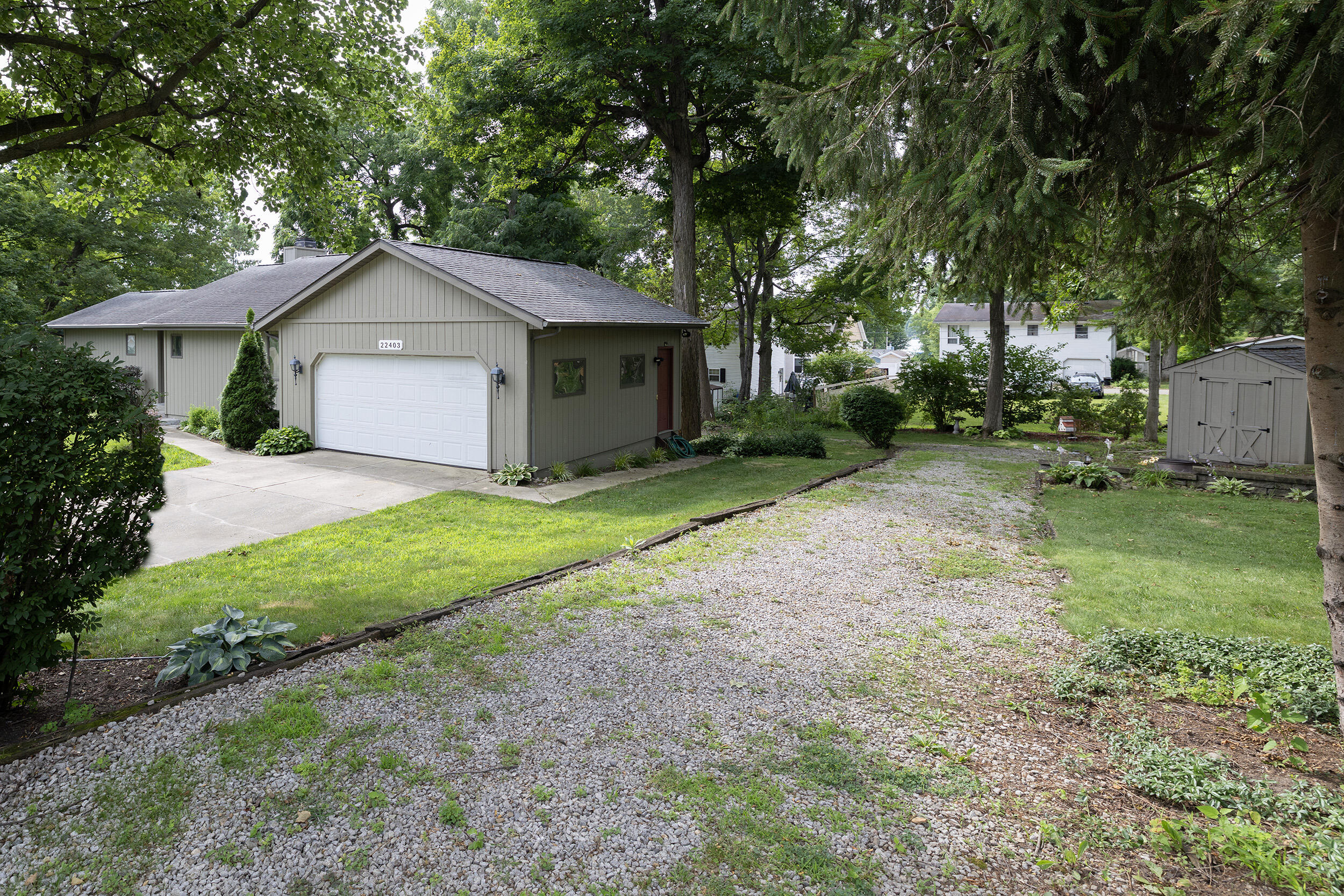 22403 Maple Row Street Property Photo 41