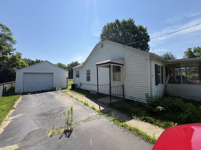 3157 Ludwig Street Property Photo 4