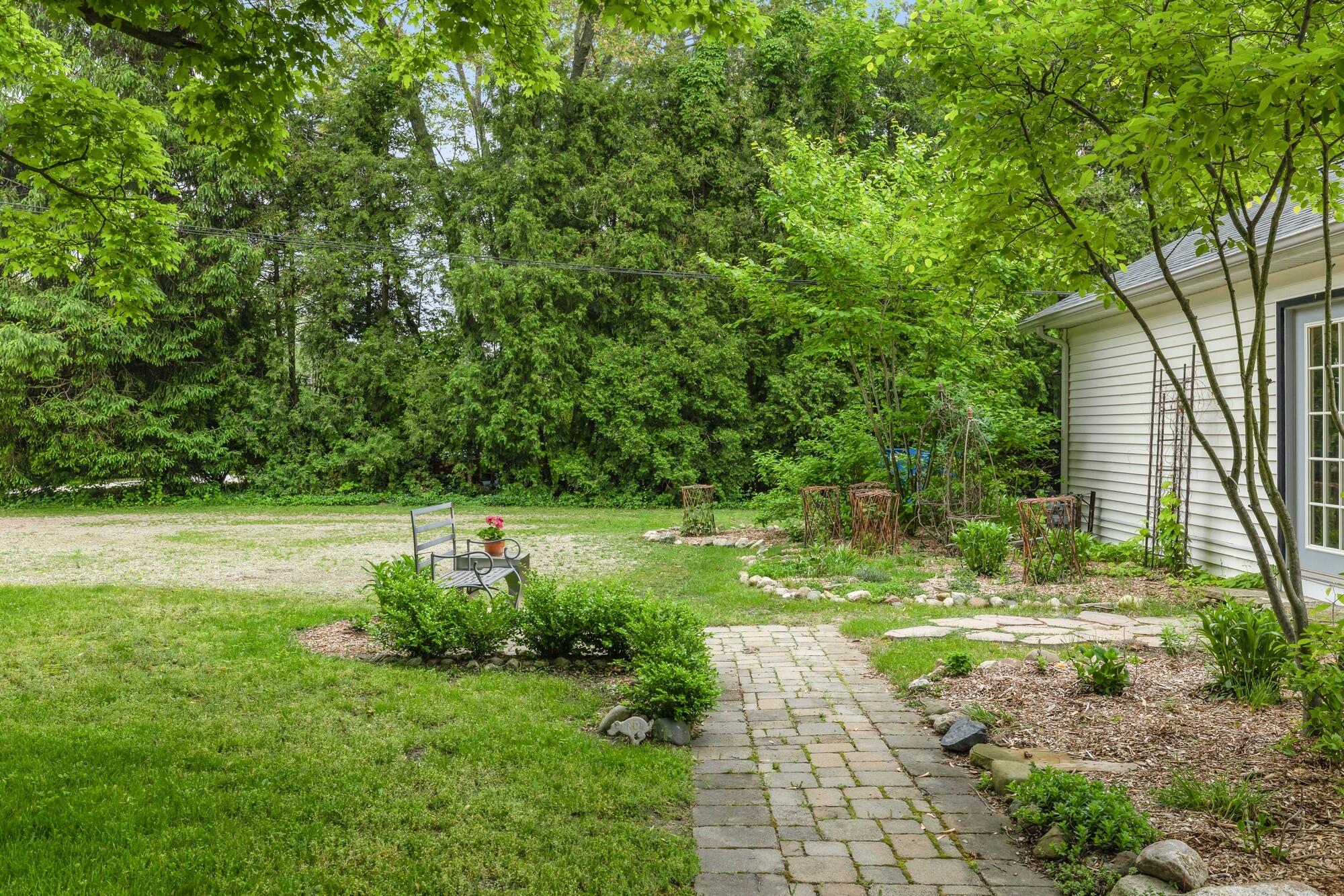 14913 Lakeside Road Property Photo 15