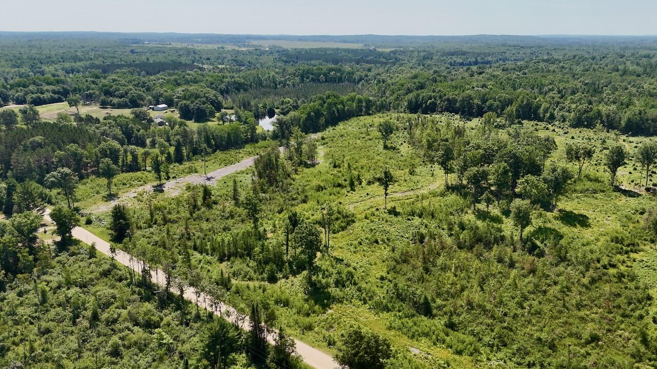 20ac W Clarence Road Property Photo 1