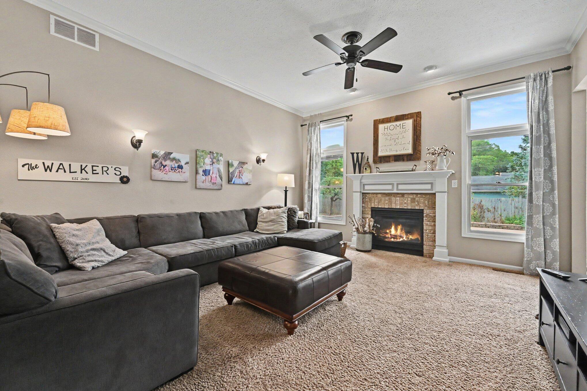 12265 Riverside Drive Property Photo 5