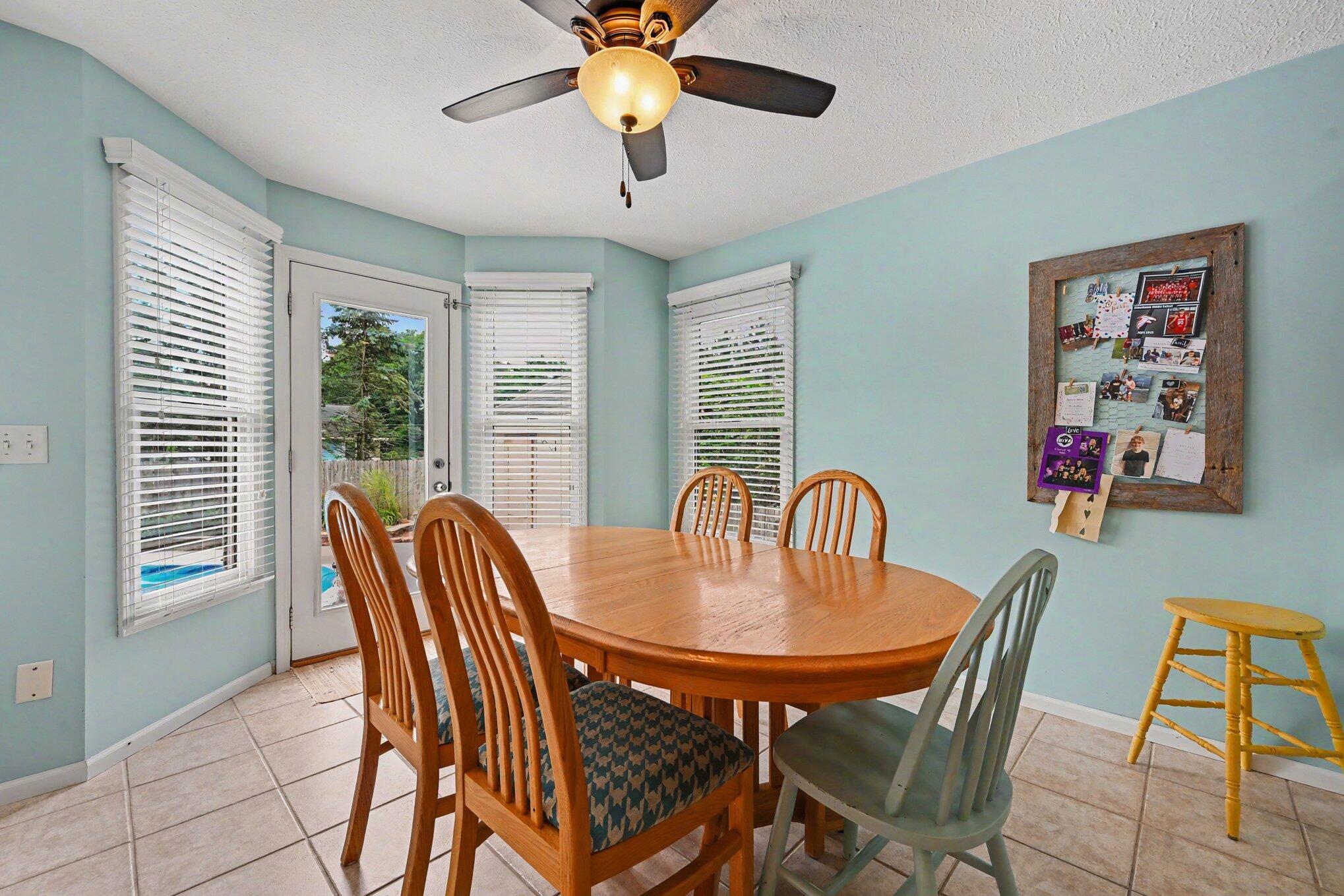 12265 Riverside Drive Property Photo 7