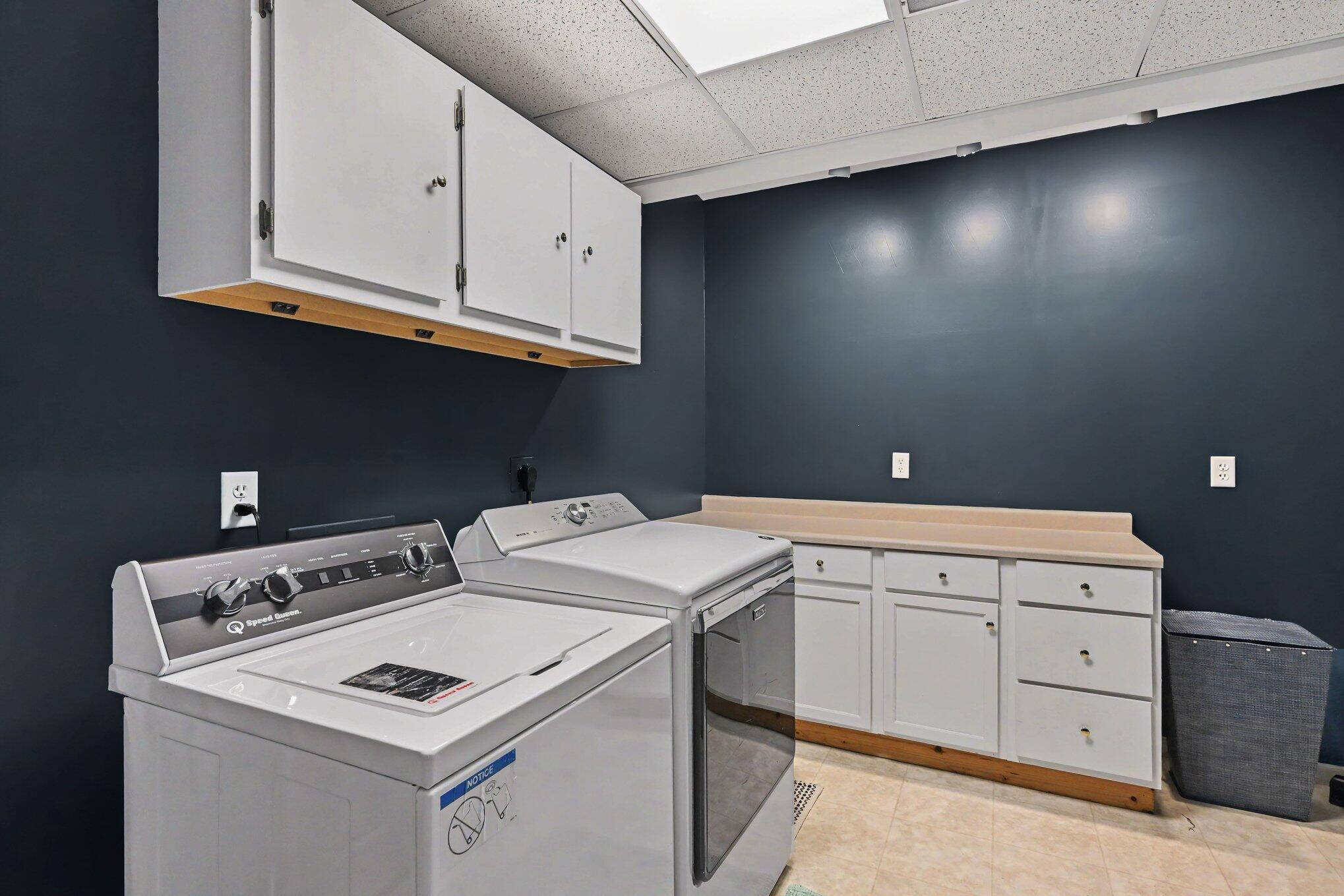 12265 Riverside Drive Property Photo 18