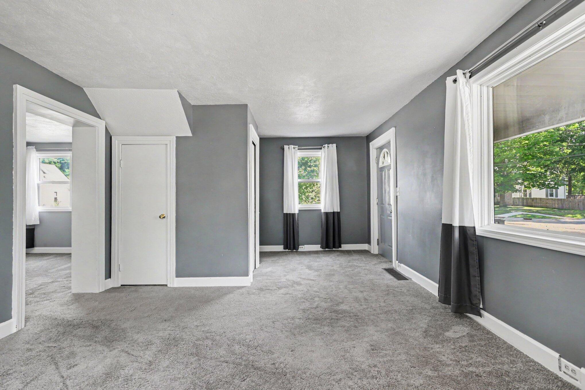 302 Exchange Street Property Photo 7