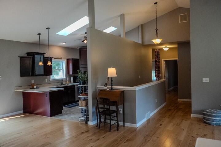 9710 Campbell Lane Property Photo 17