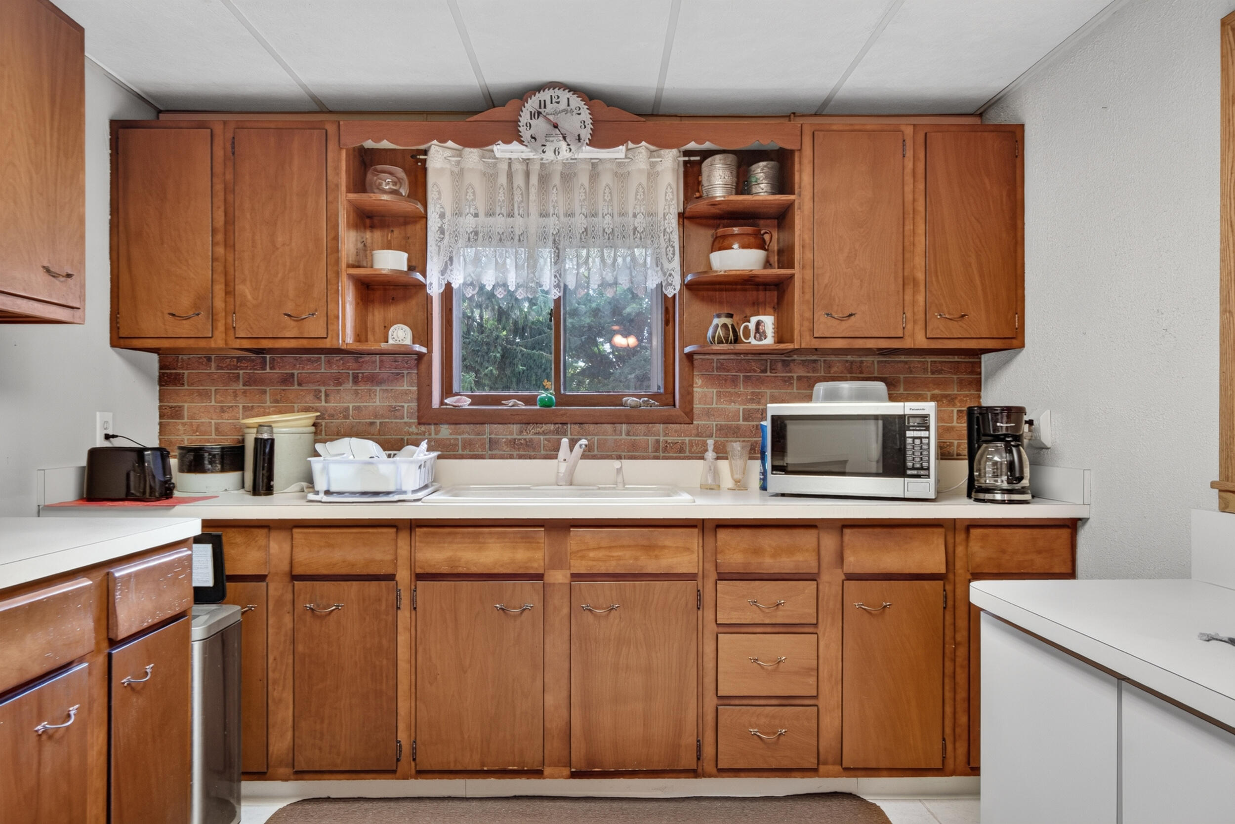 1611 S Williamston Road Property Photo 18