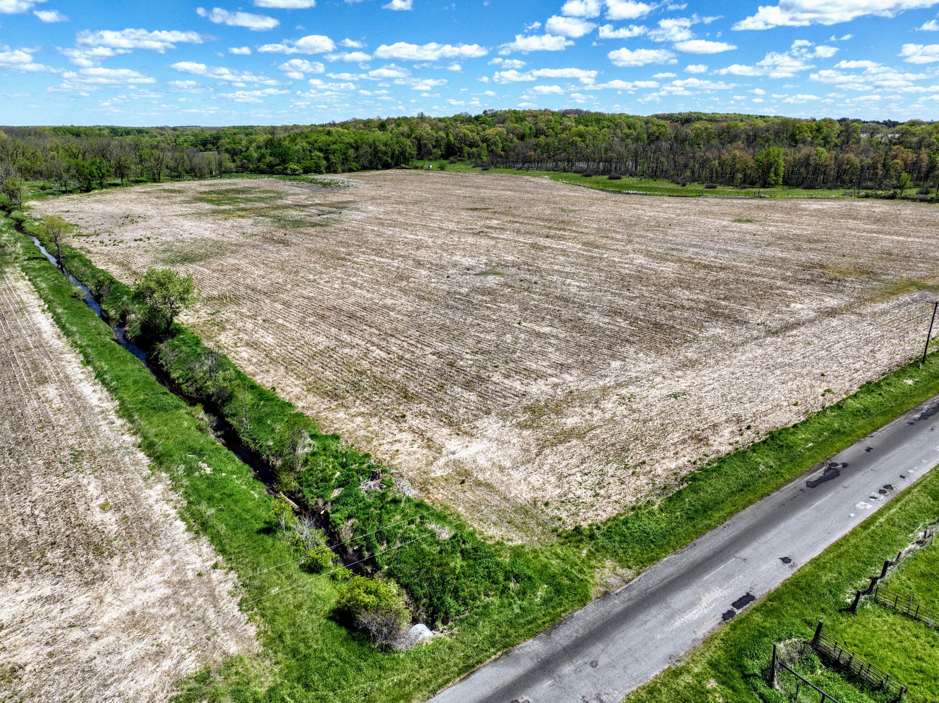 J Drive N Property Photo 1