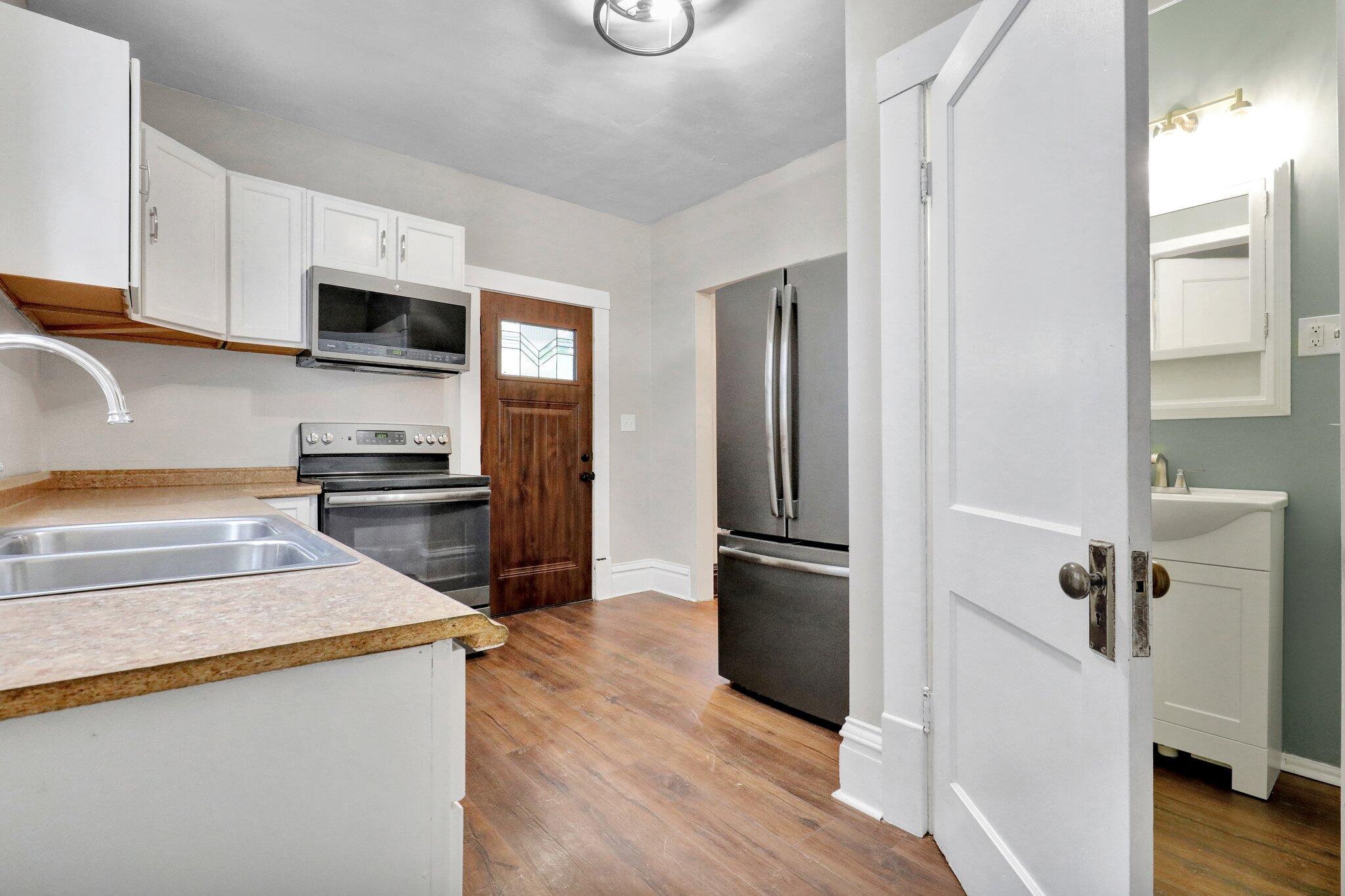 505 W Lenawee Street Property Photo 10