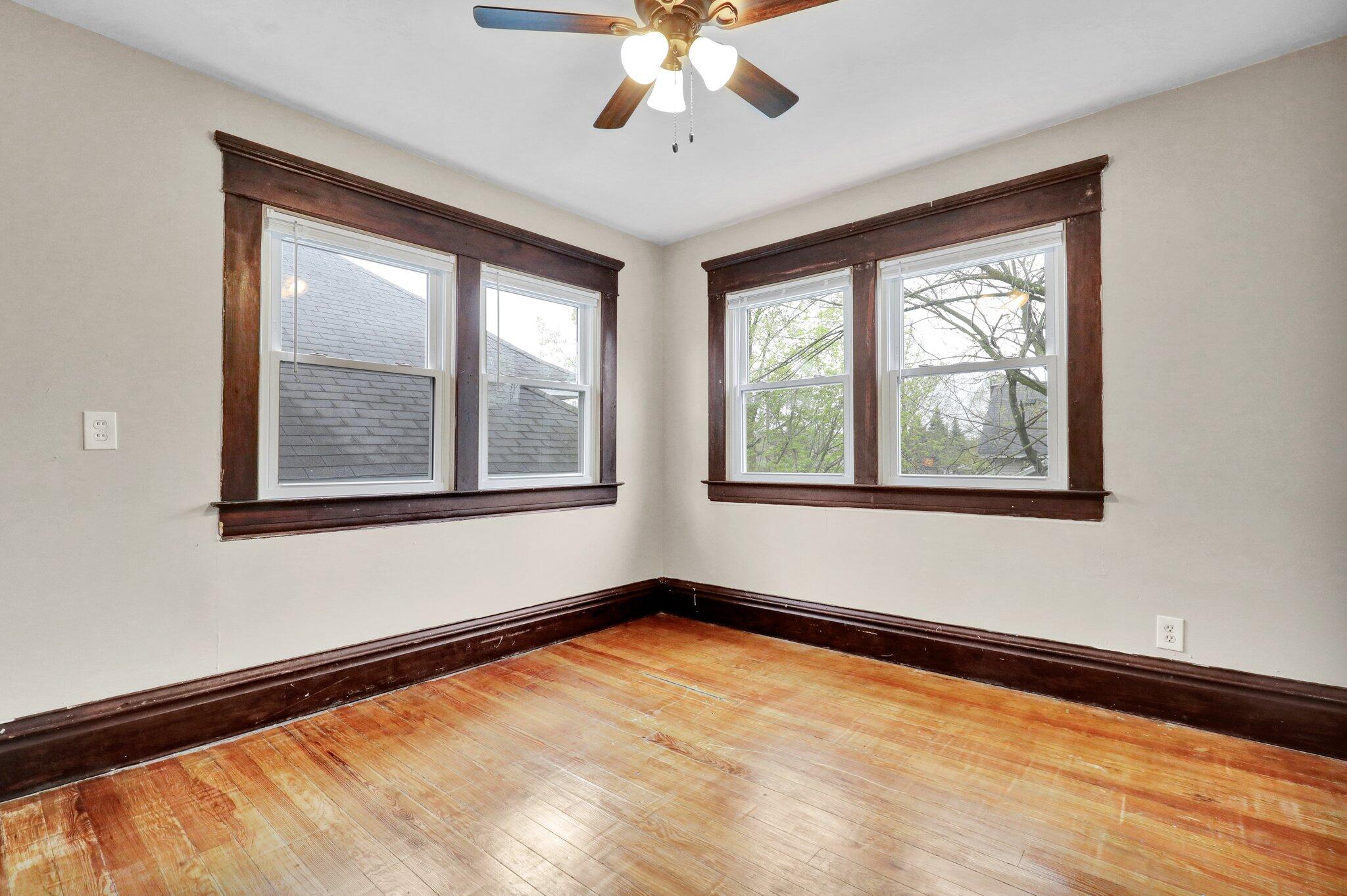 505 W Lenawee Street Property Photo 13