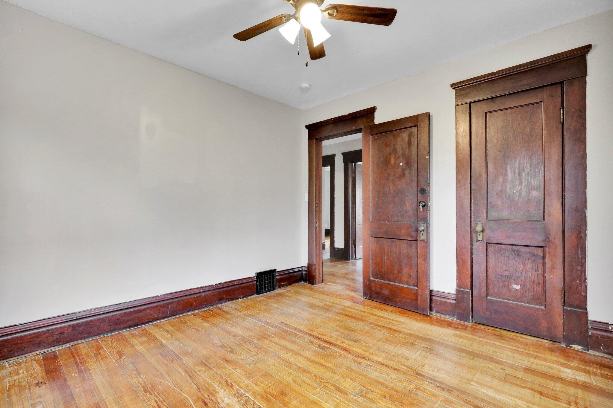 505 W Lenawee Street Property Photo 14