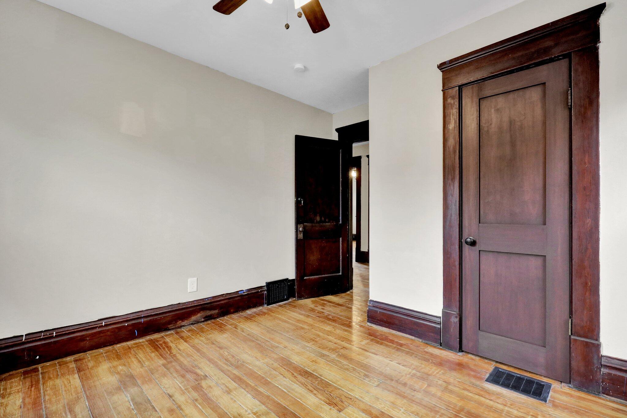 505 W Lenawee Street Property Photo 20