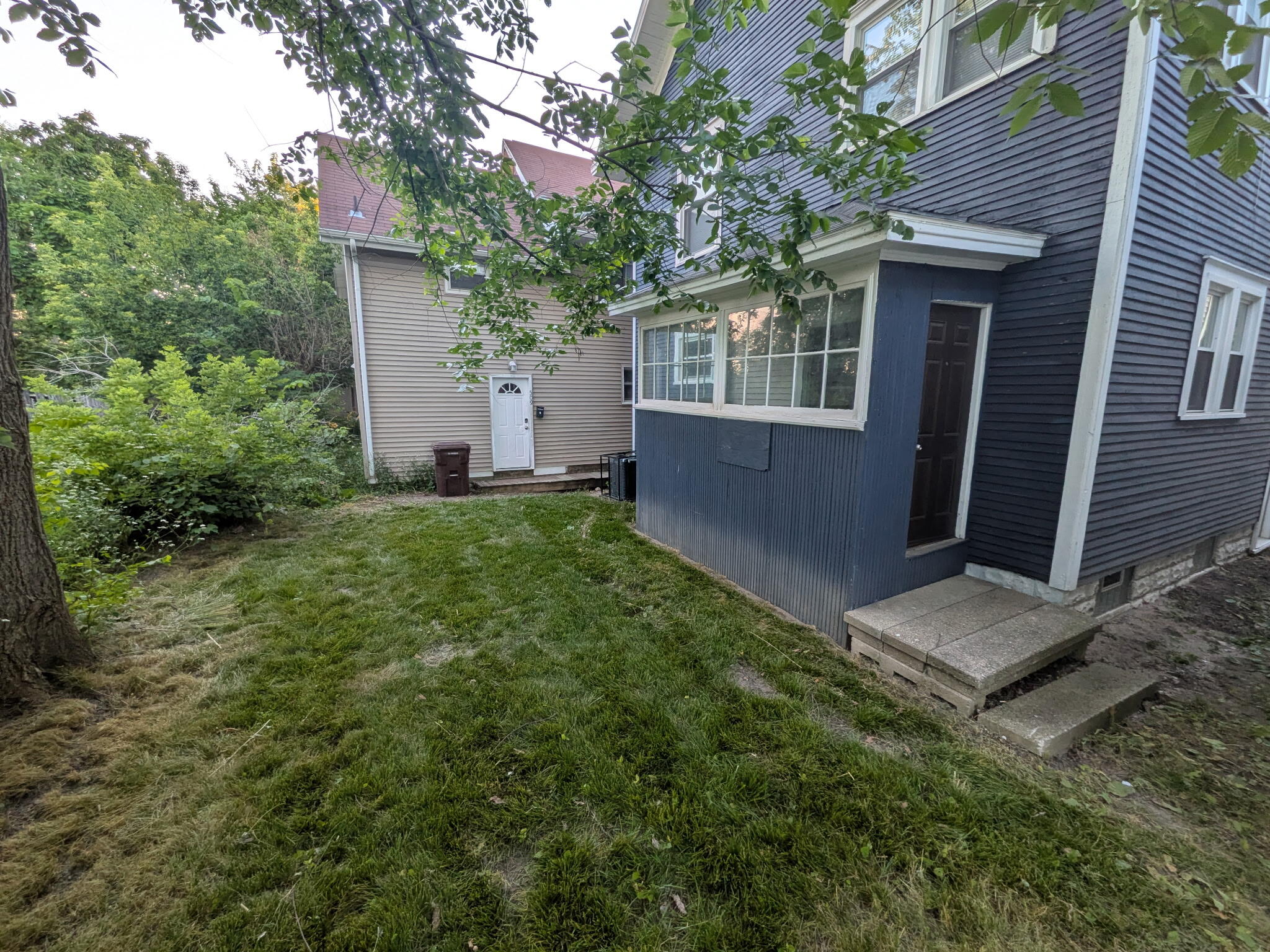 505 W Lenawee Street Property Photo 29