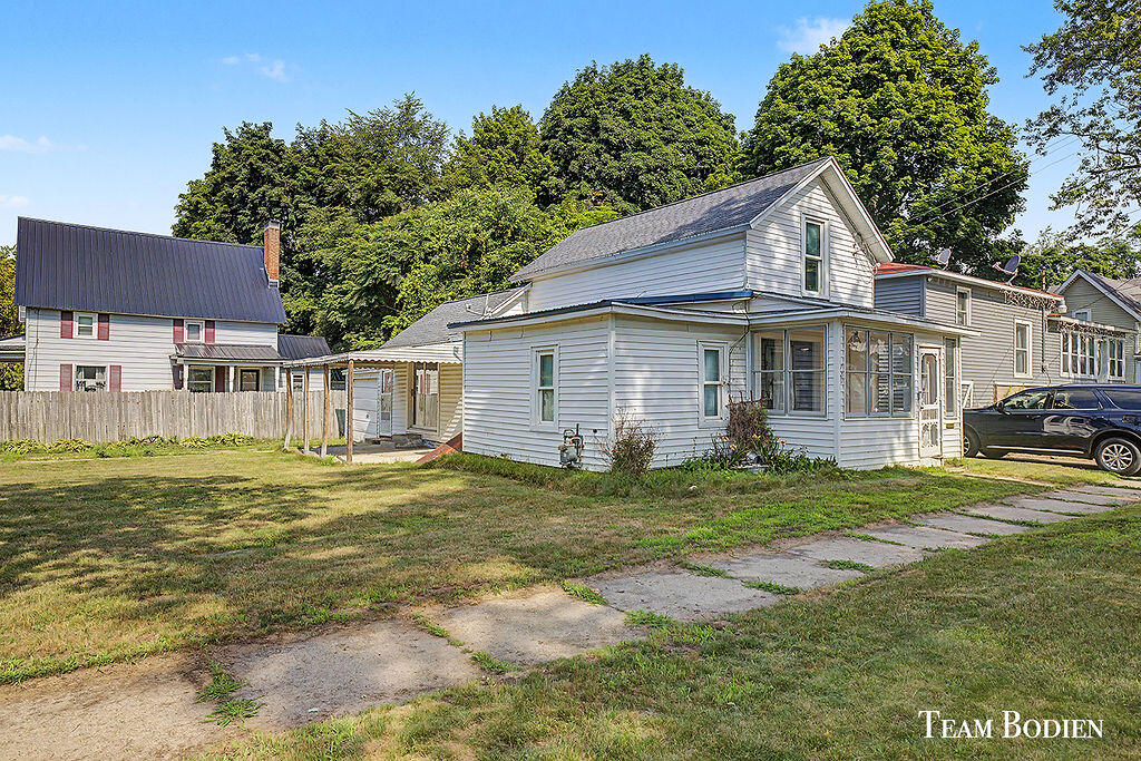 721 Pearl Street Property Photo 3