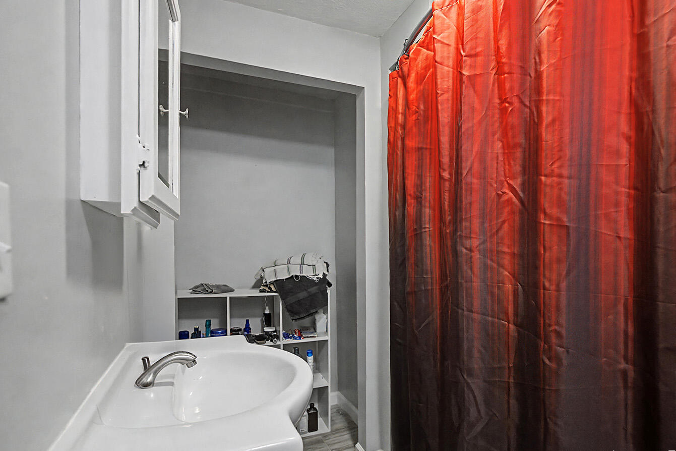 721 Pearl Street Property Photo 12