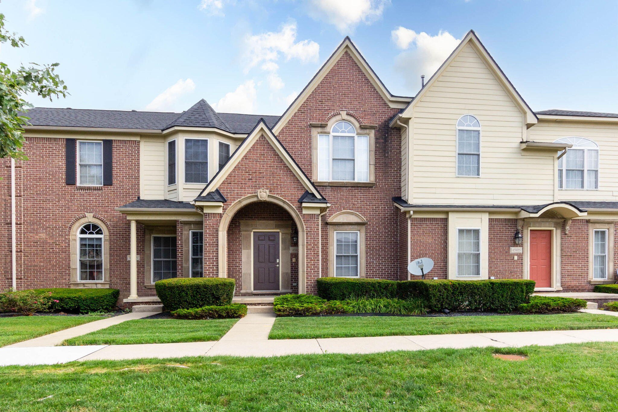 45637 Graystone Lane Property Photo 1