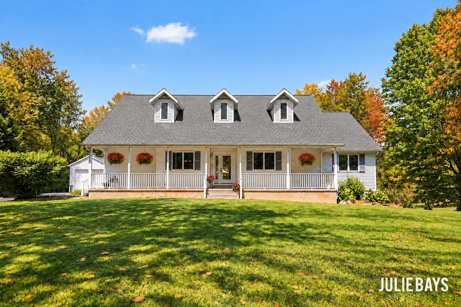 6202 Black Creek Drive Property Photo 1