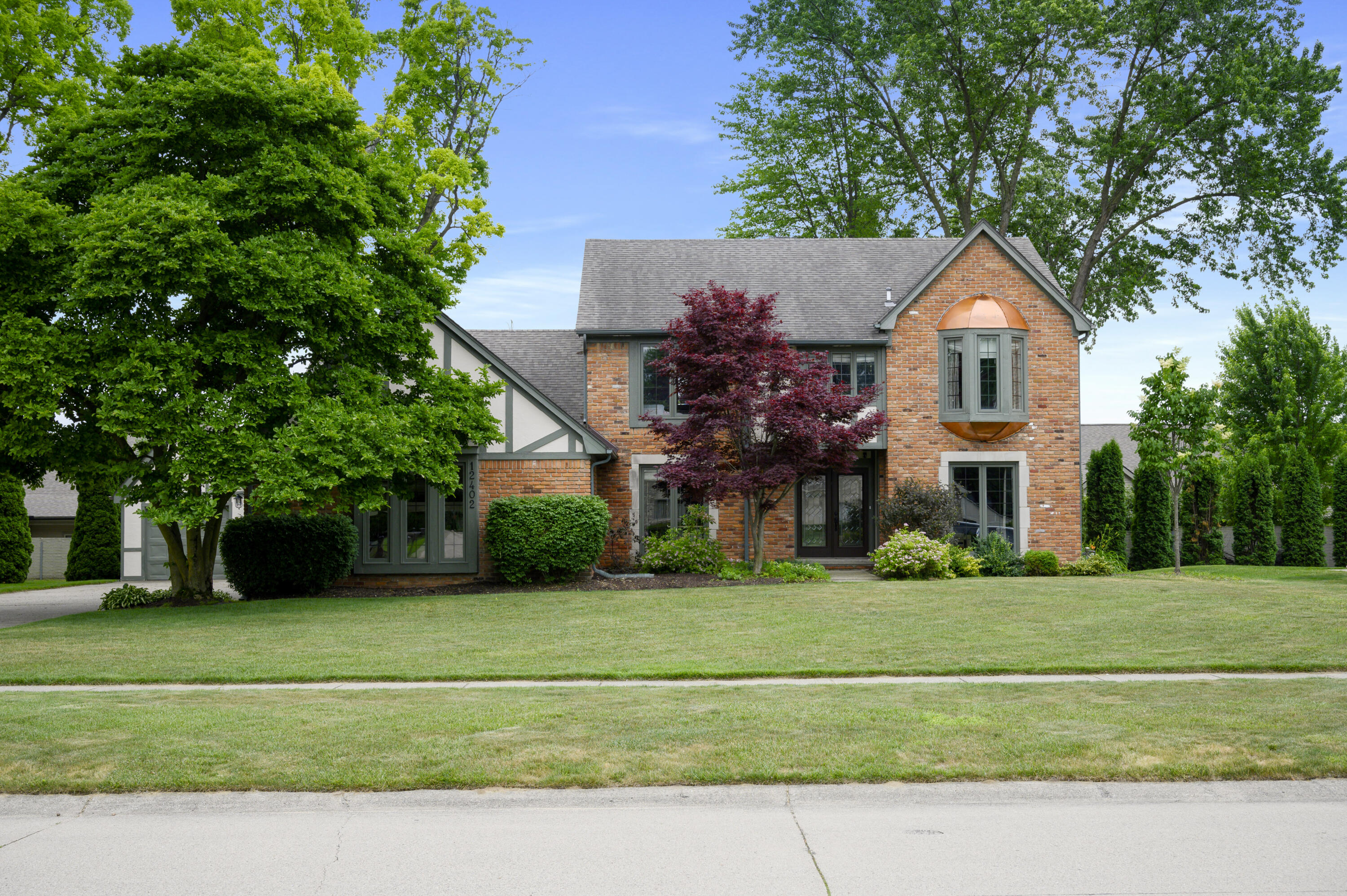 12402 Watkins Drive Property Photo 1