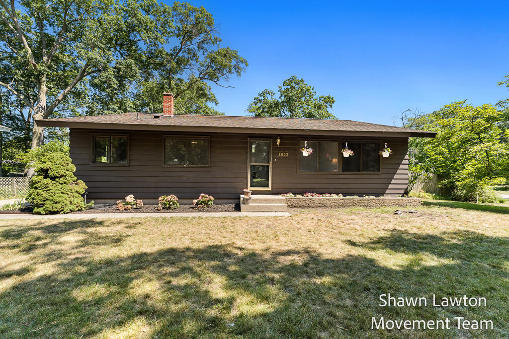 1832 Southwood Avenue Property Photo 1