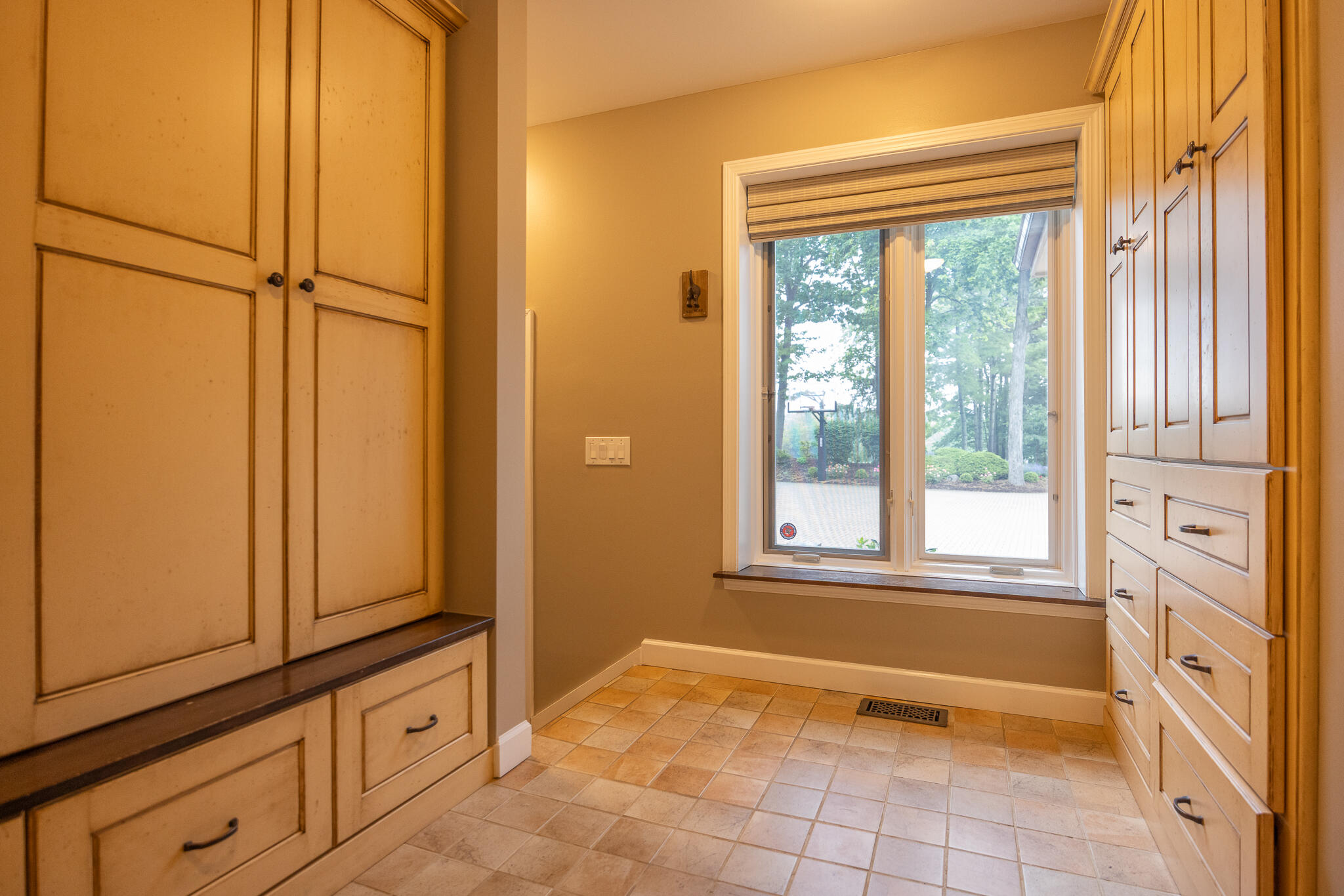 10750 Koebbe Road Property Photo 73
