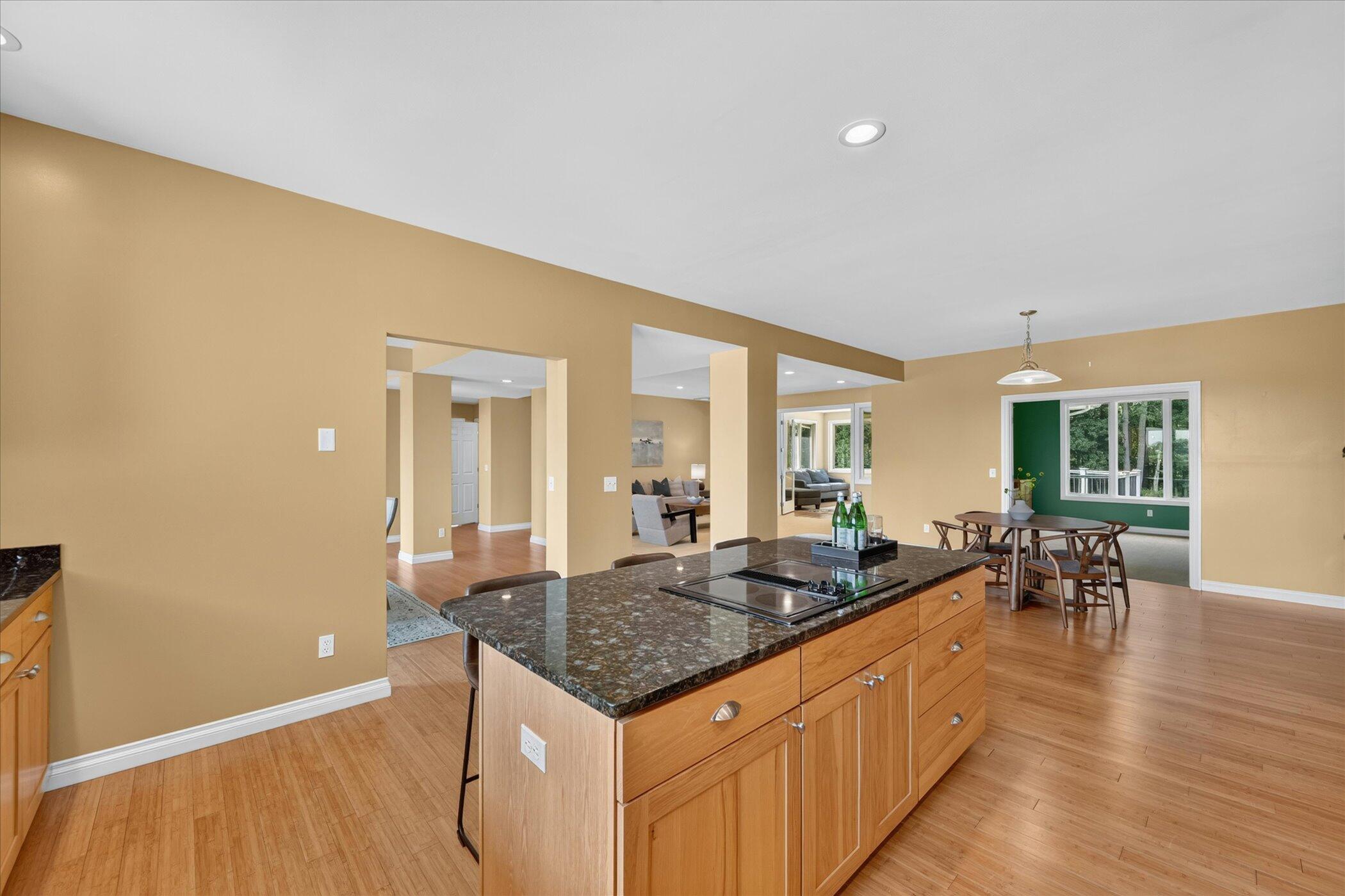 9348 Stoneview Lane Property Photo 19