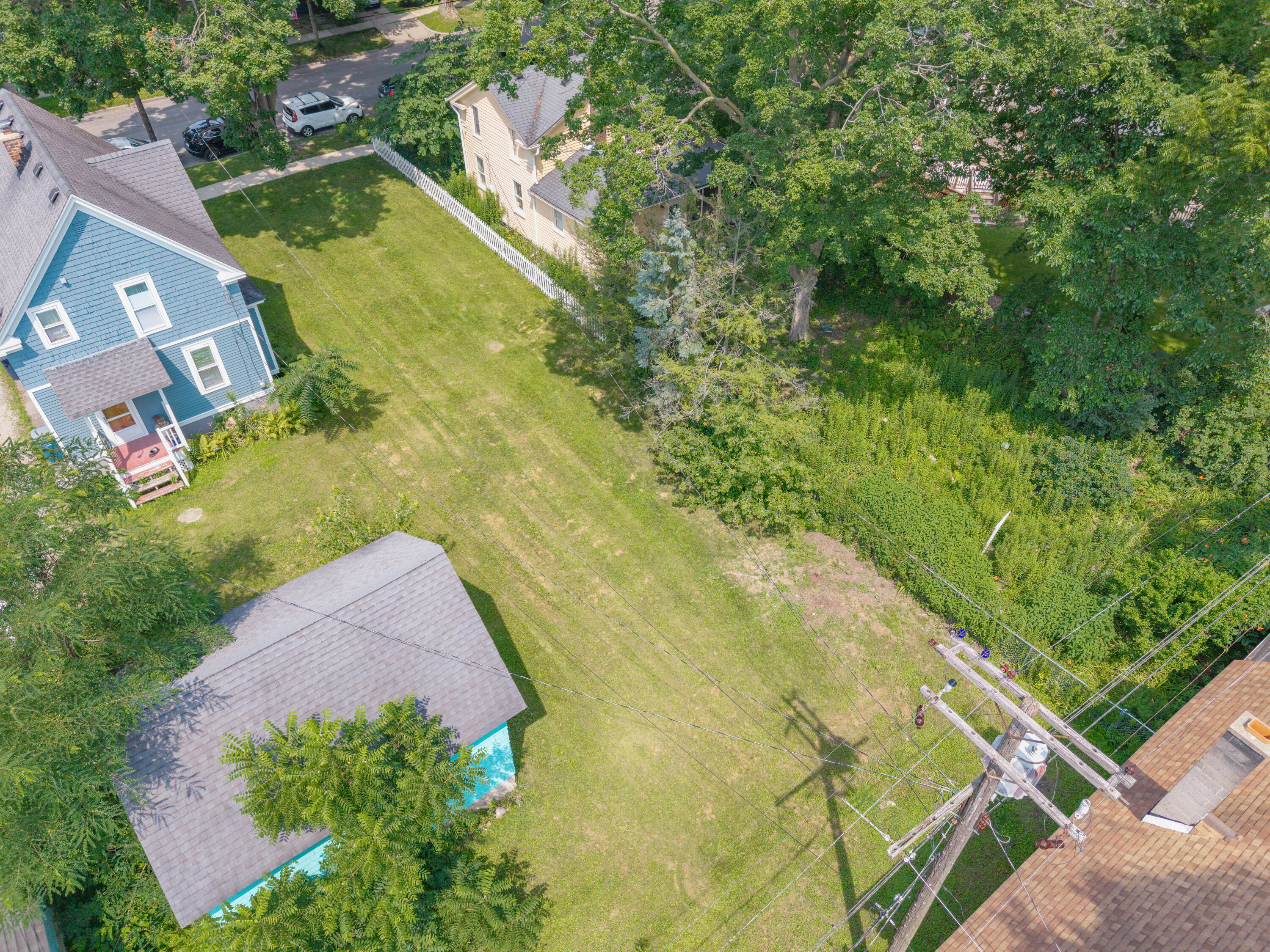 517 2nd Street Property Photo 2